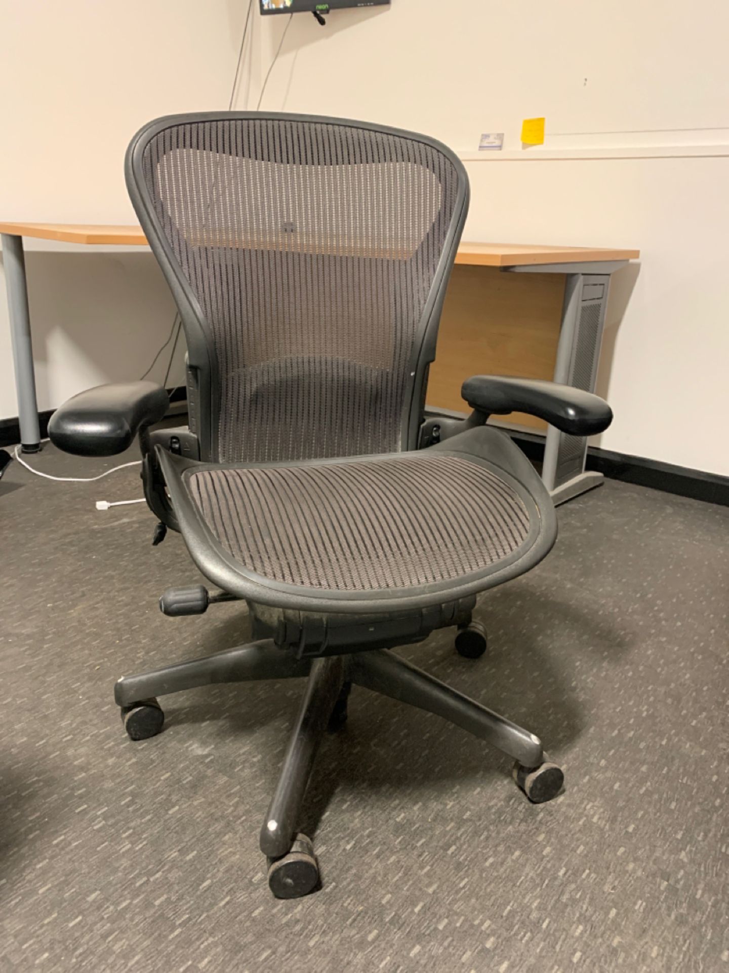 Set of 3 Mobile Office Chairs - Image 4 of 7