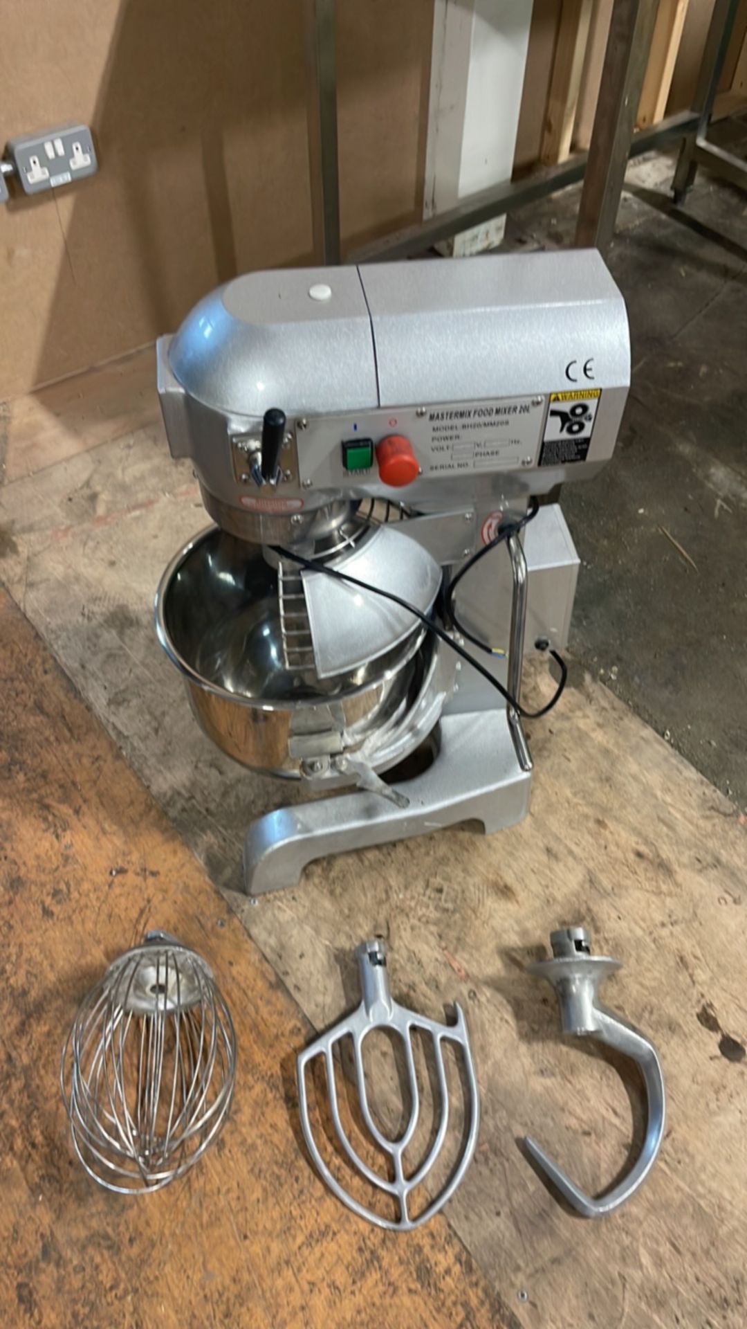 MASTERMIX FOOD MIXER 20ltr with attachments - Image 8 of 9