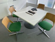 Meeting Table with X4 Kinnarps Chairs