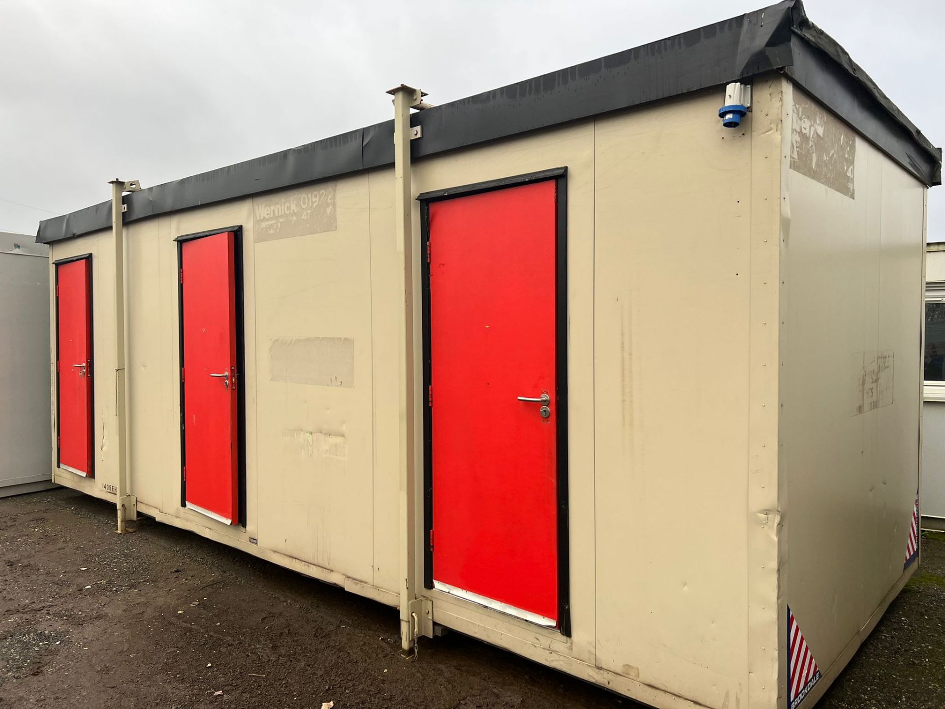 24ft 3 bay office cabin - Bild 2 aus 9