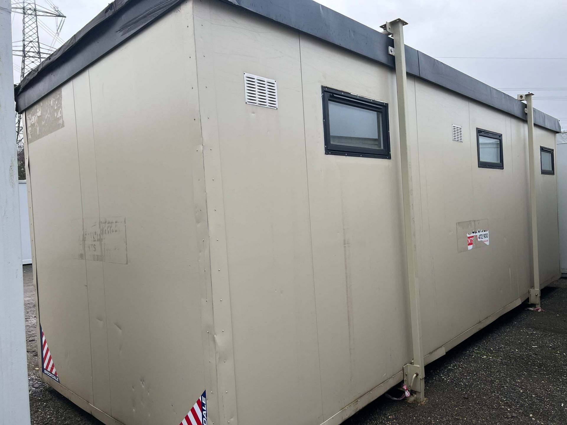 24ft 3 bay office cabin - Bild 3 aus 9