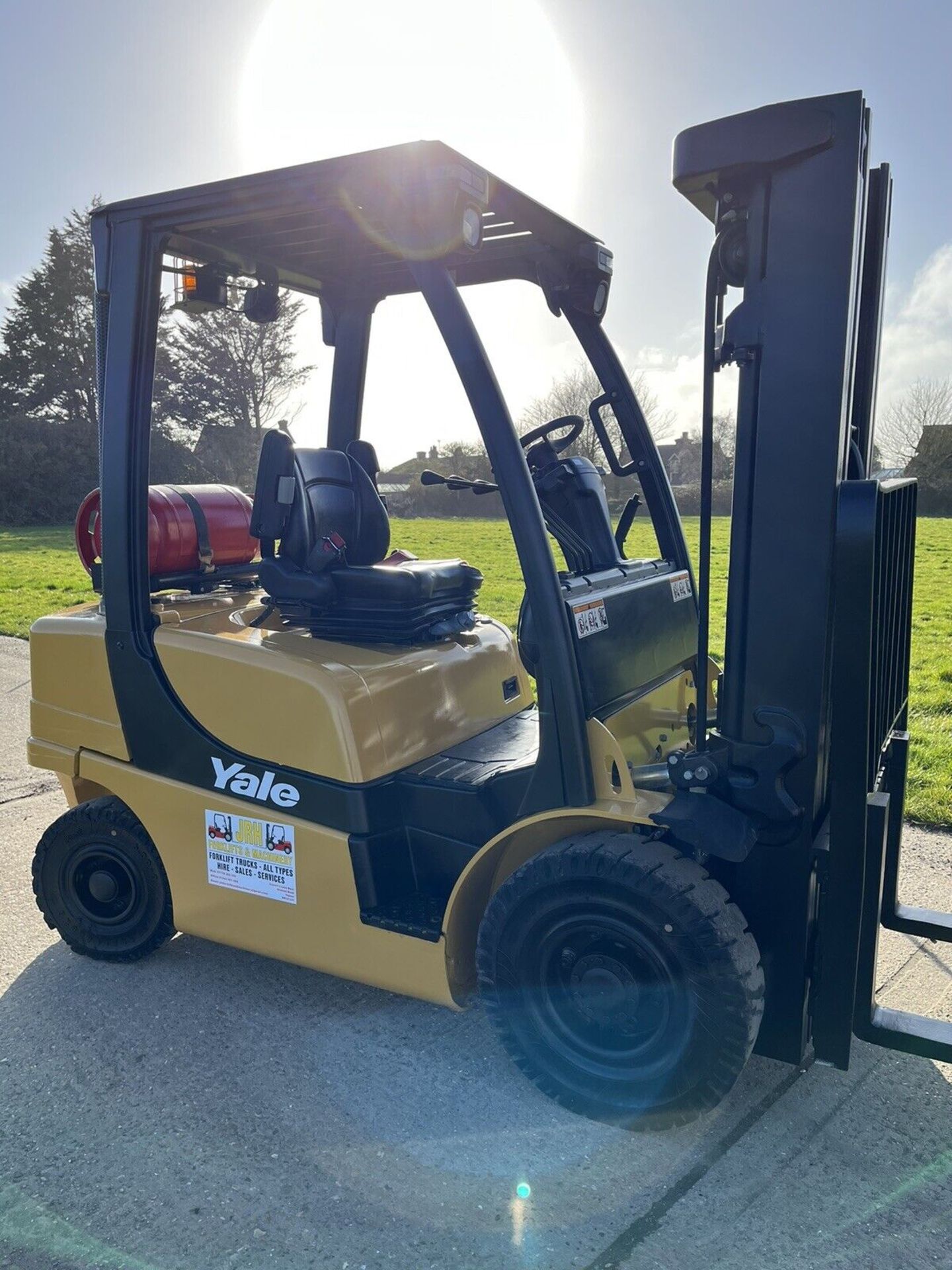 Yale 2.5 Tonne Gas Forklift - Container Spec - Image 5 of 5