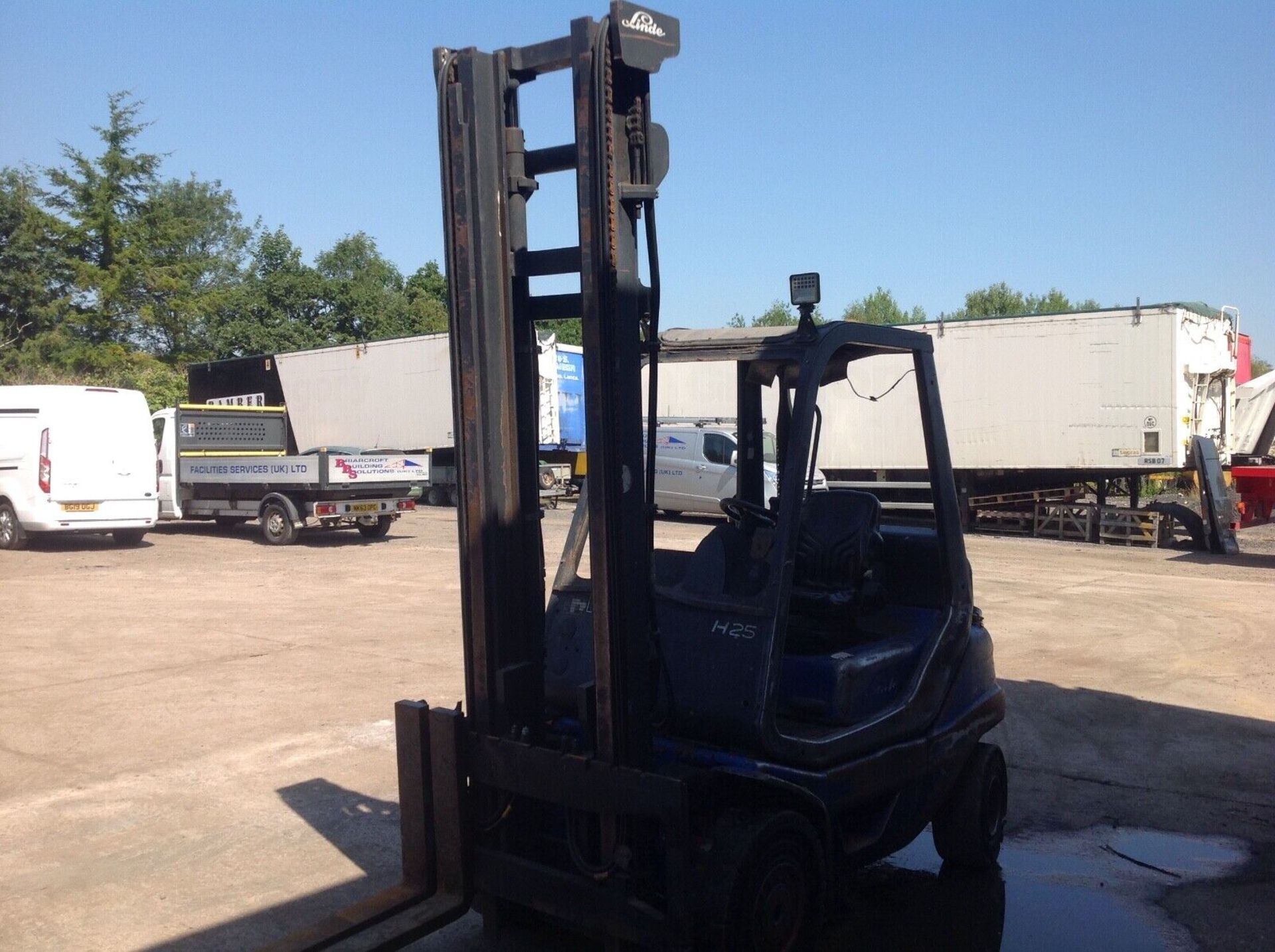 Linde 2.5 ton diesel forklift - Image 3 of 6