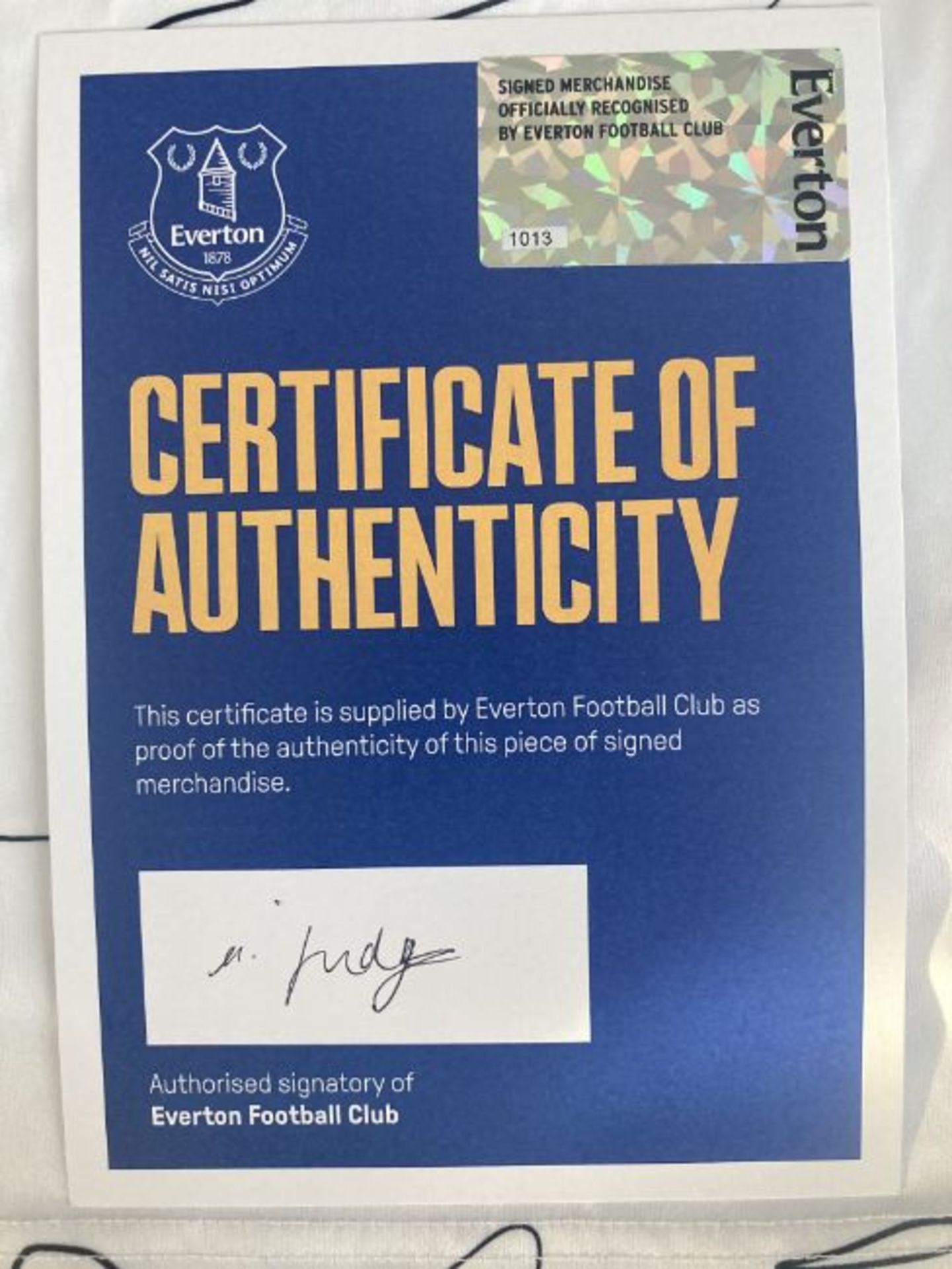 Limited Edition Signed Shirt – Everton Football Club Women’s First Team - Image 2 of 3