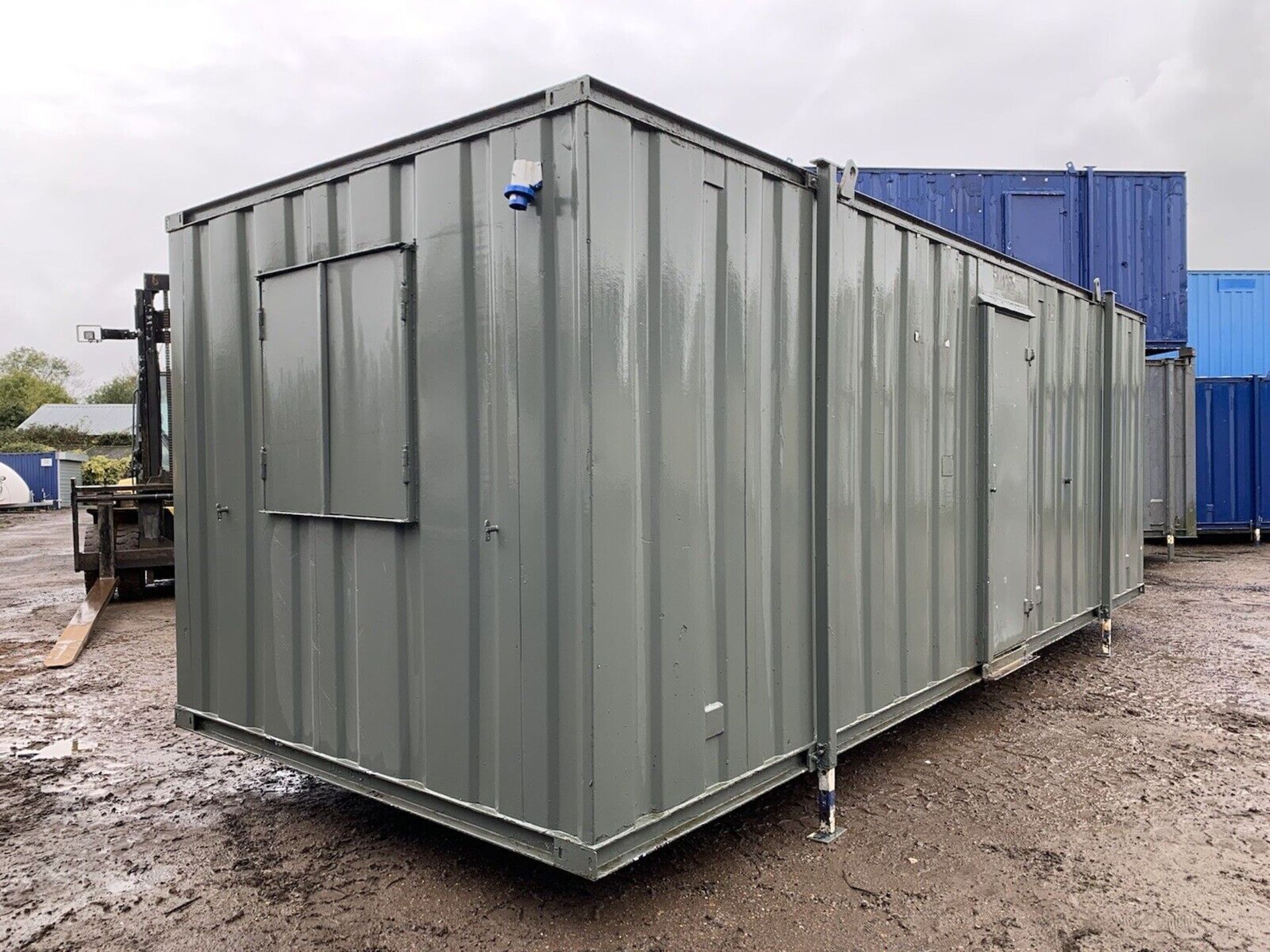 24ft Portable Office Site Cabin Container Anti Vandal Steel - Image 2 of 5