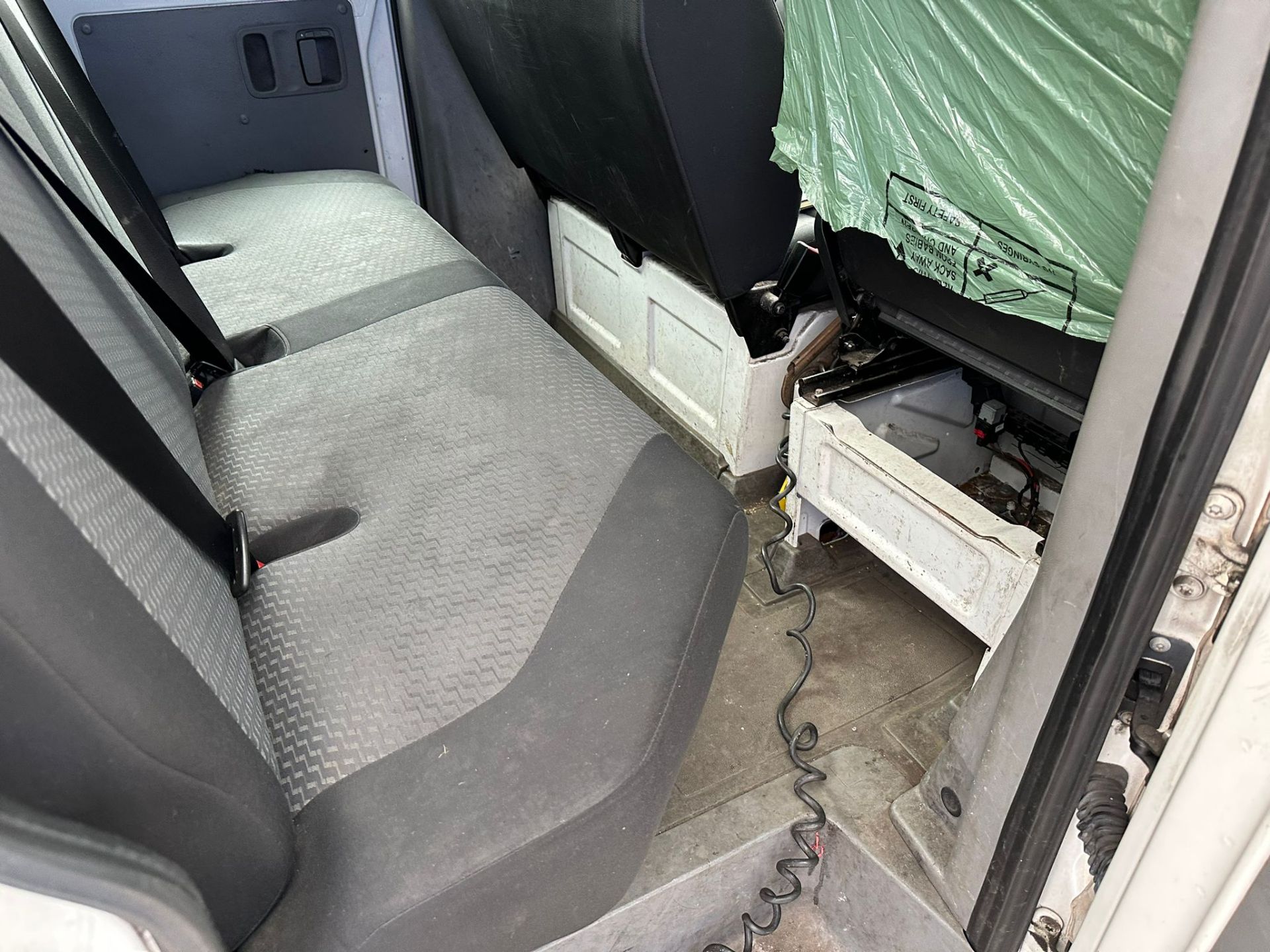 2013 Volkswagen Crafter (Ex Council Fleet Vehicle) Caged Tipper - Image 31 of 40