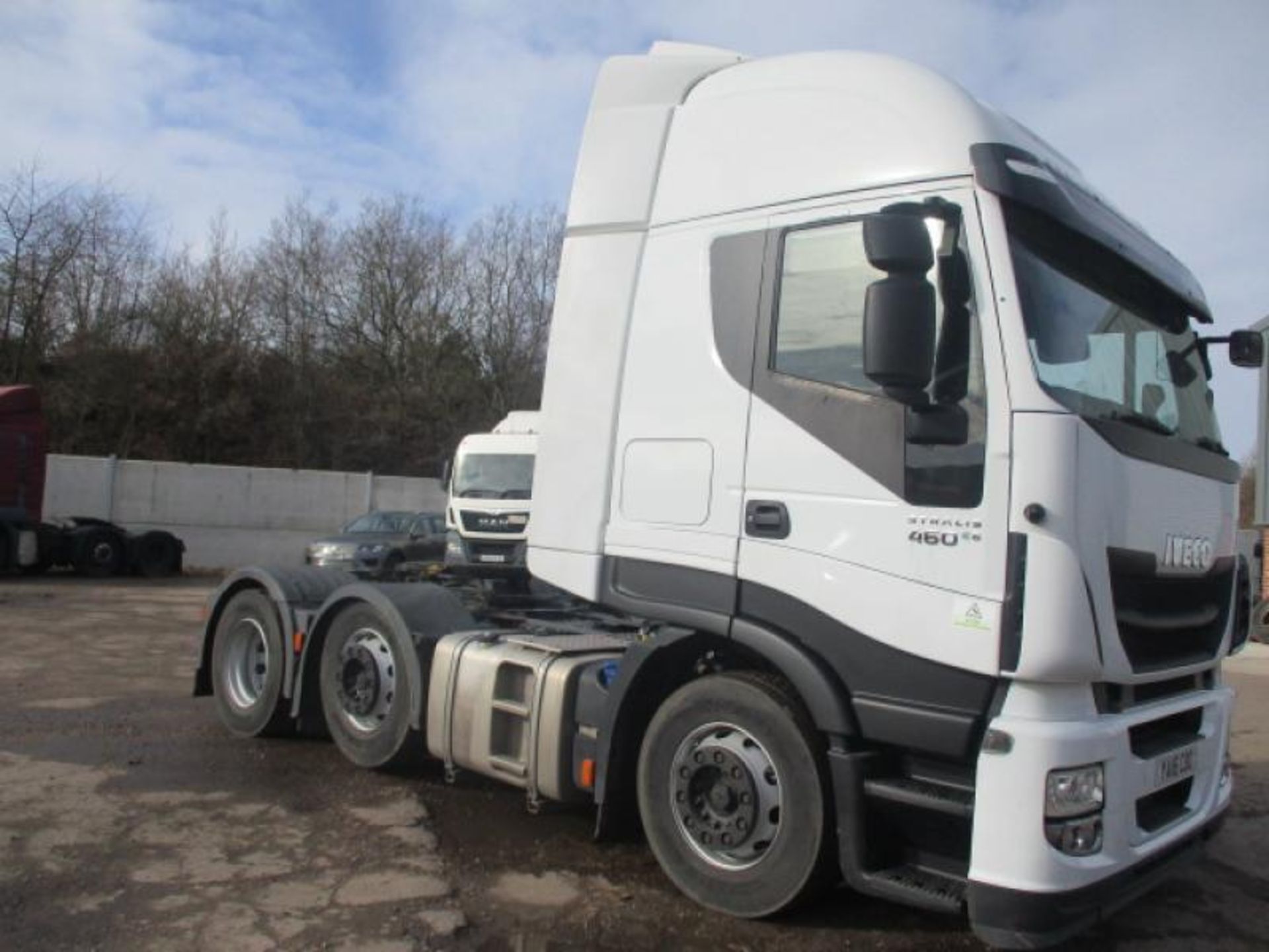 2016 Iveco, Strallis 460