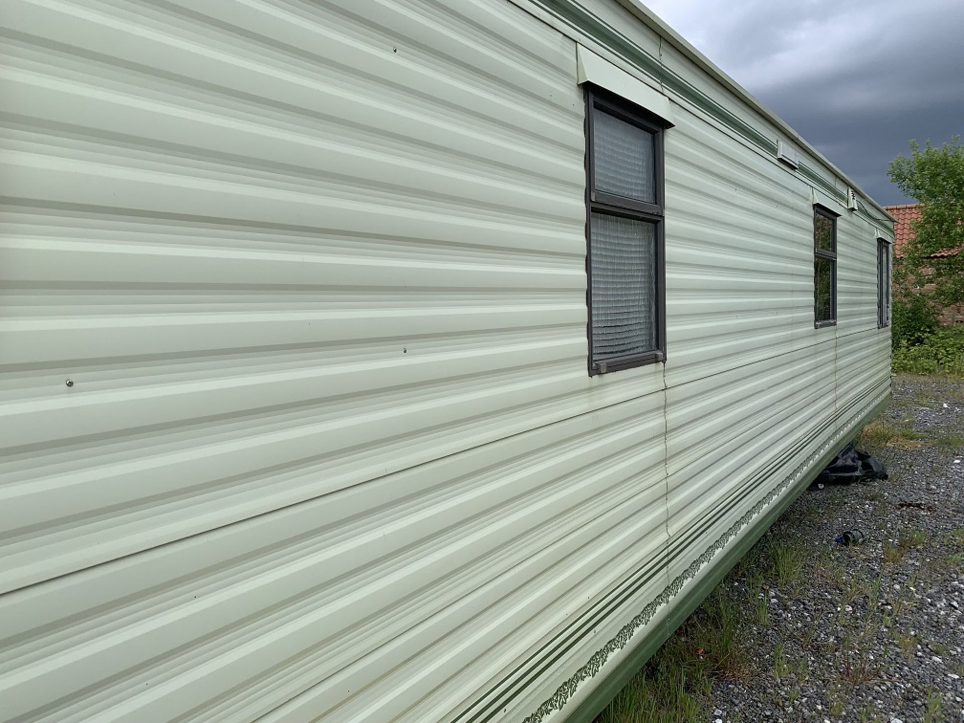 36 x 12ft, Cosalt 2 Bedroom Mobile Home. - Image 2 of 25