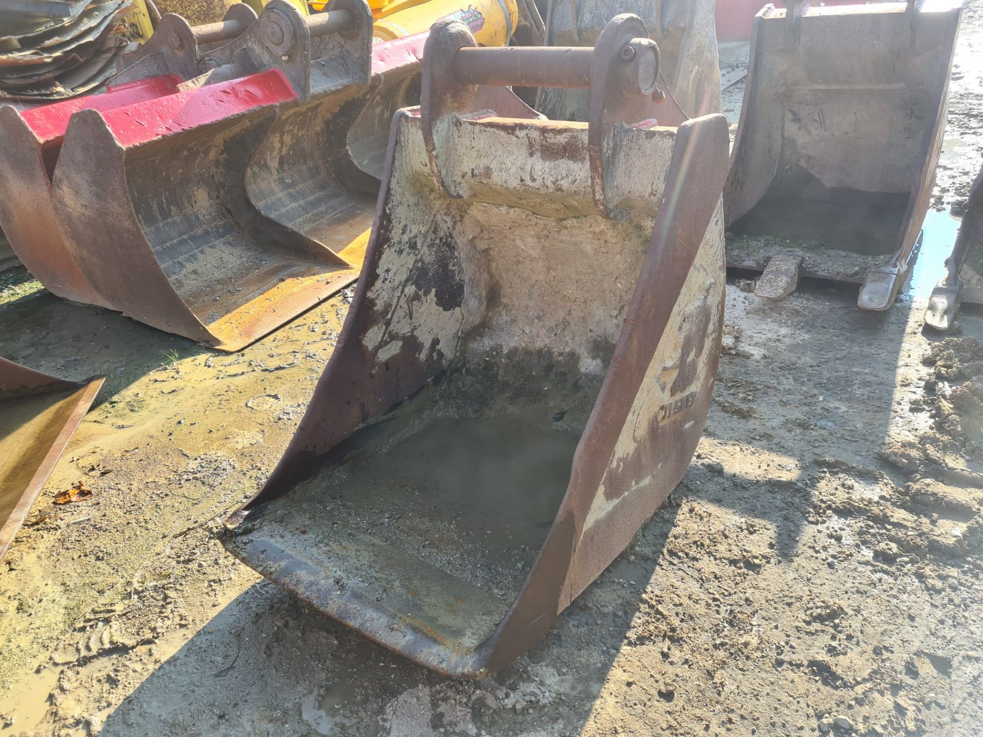 Bucket To Suit A 30T Machine