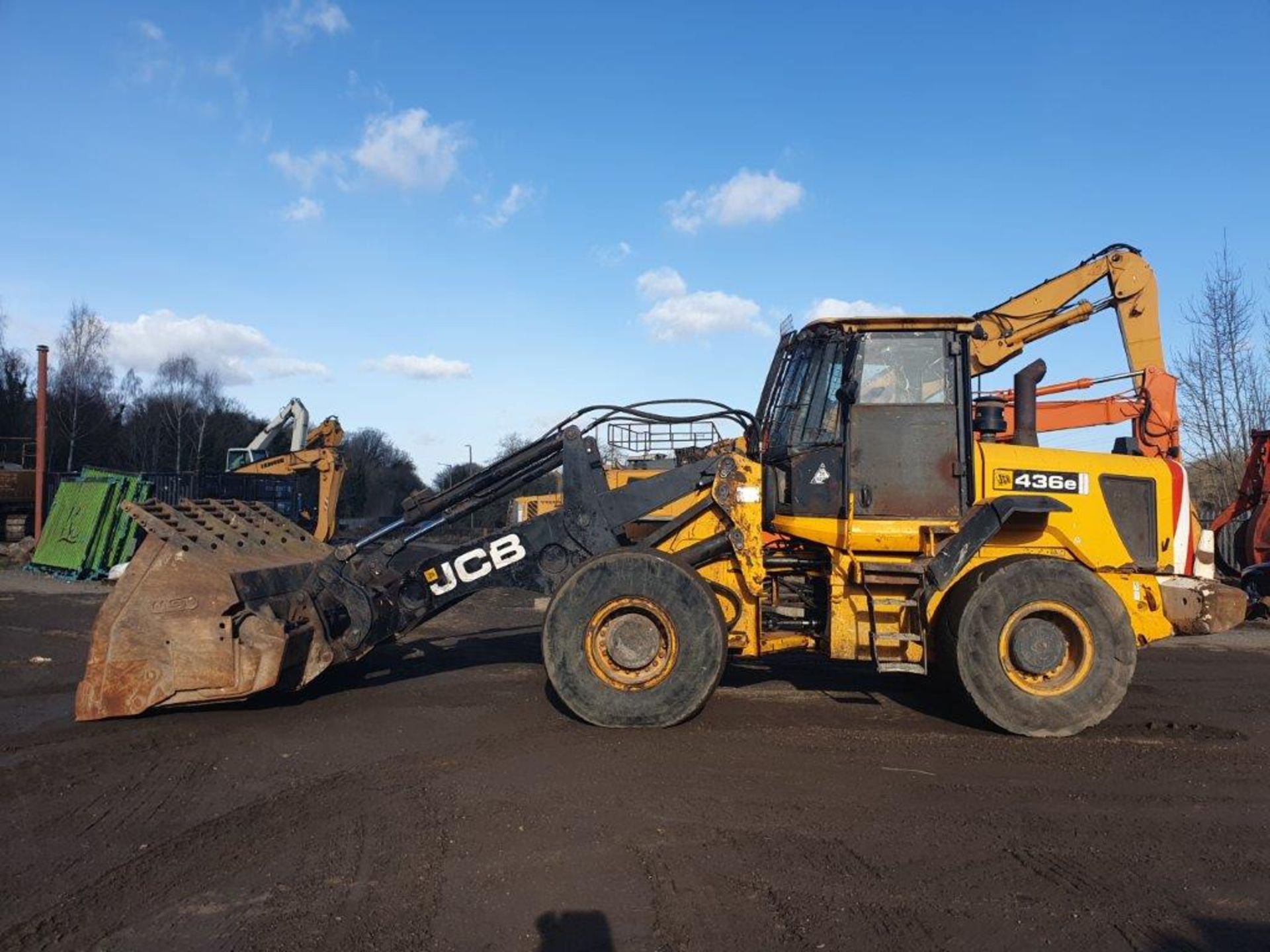 JCB 436 – 2010 Loader - Image 2 of 3