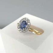 Stylish 18ct yellow gold cornflower blue sapphire and diamond ring