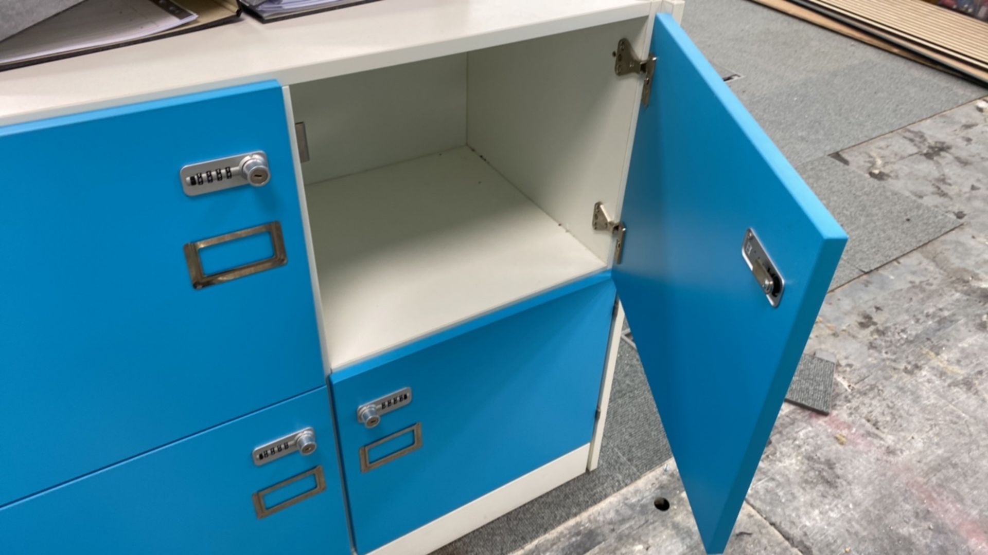 Dark Blue Locker Unit (Single) - Image 3 of 3