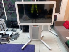 Ricoh Interactive Whiteboard D5500 On Stand