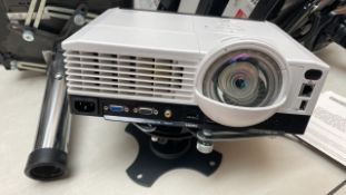 Ricoh PJ WX4240N Projector