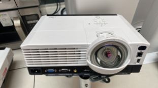 Ricoh PJ WX4240N Projector