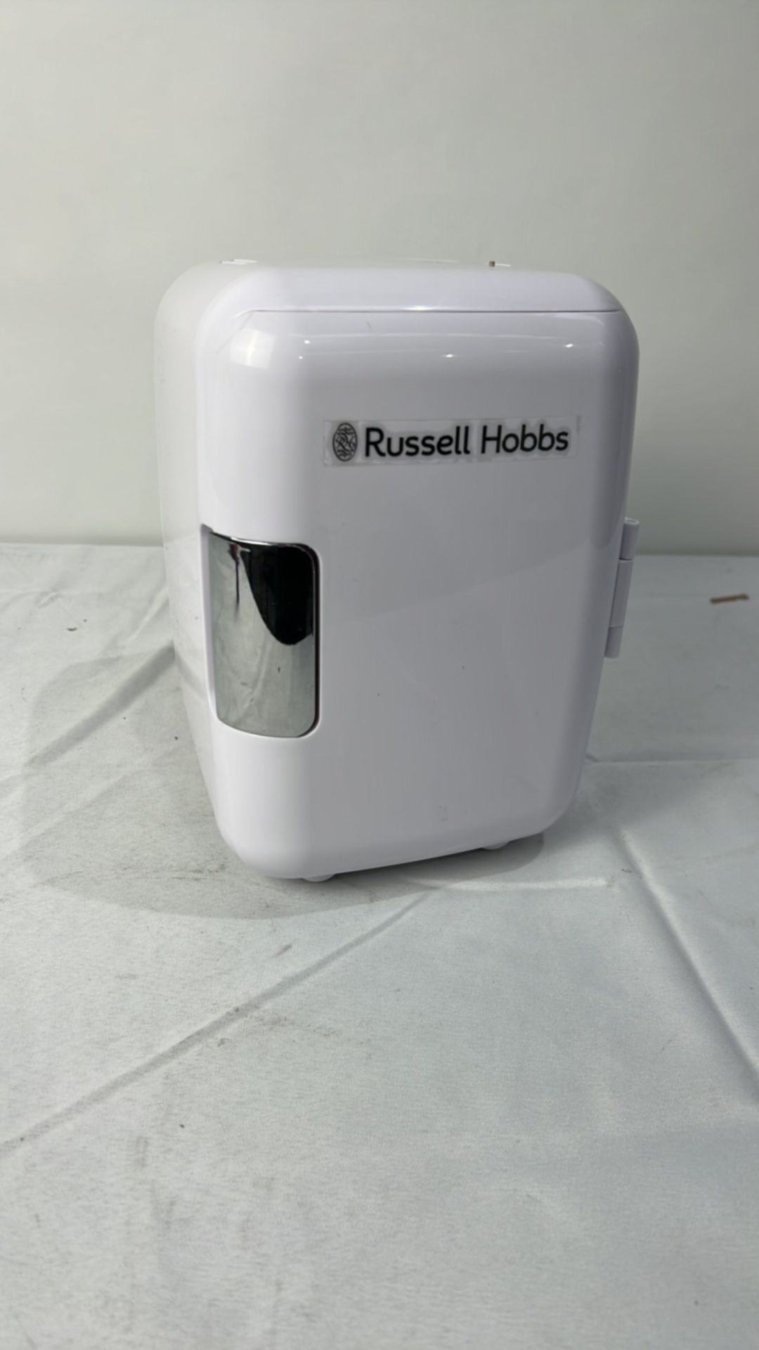 RUSSELL HOBBS 4L MINI COMPACT COOLER WHT