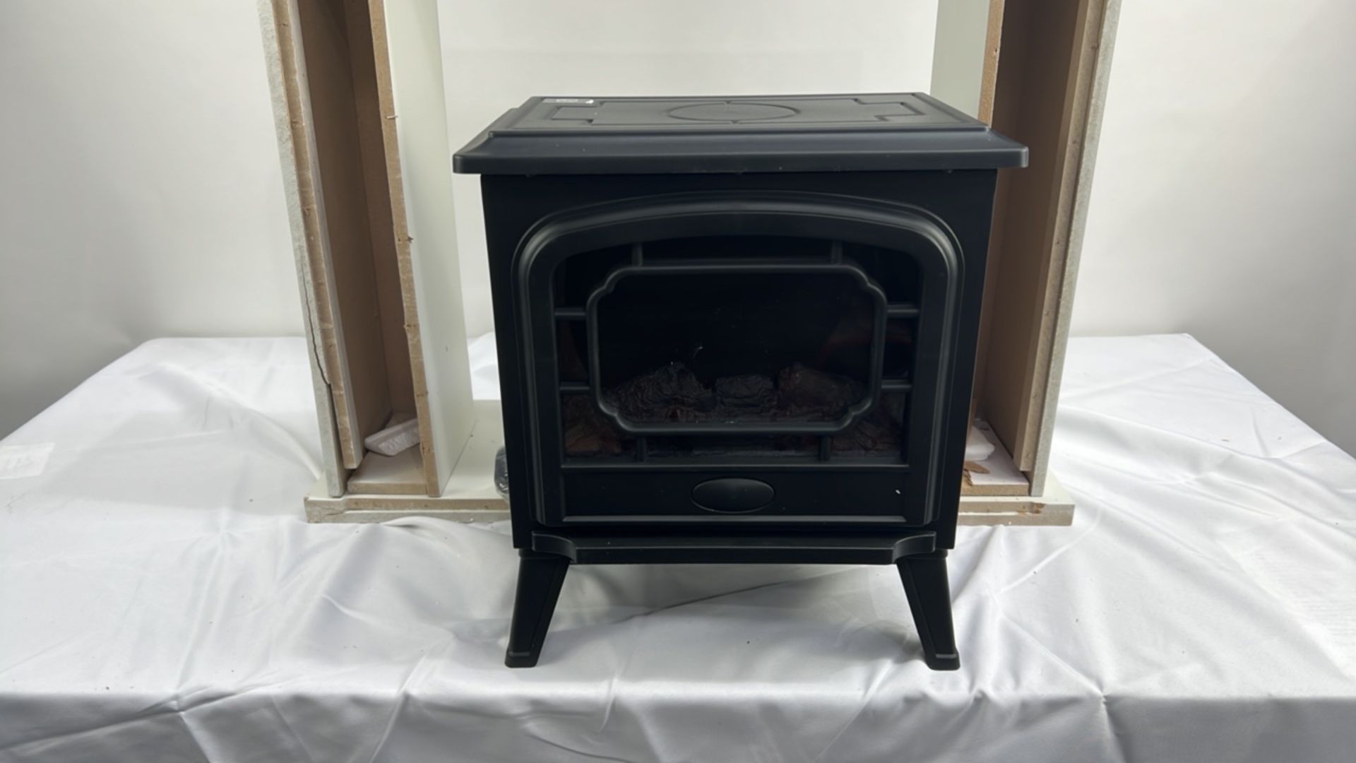 EGL SMALL STOVE FIRE SUITE - Image 4 of 6
