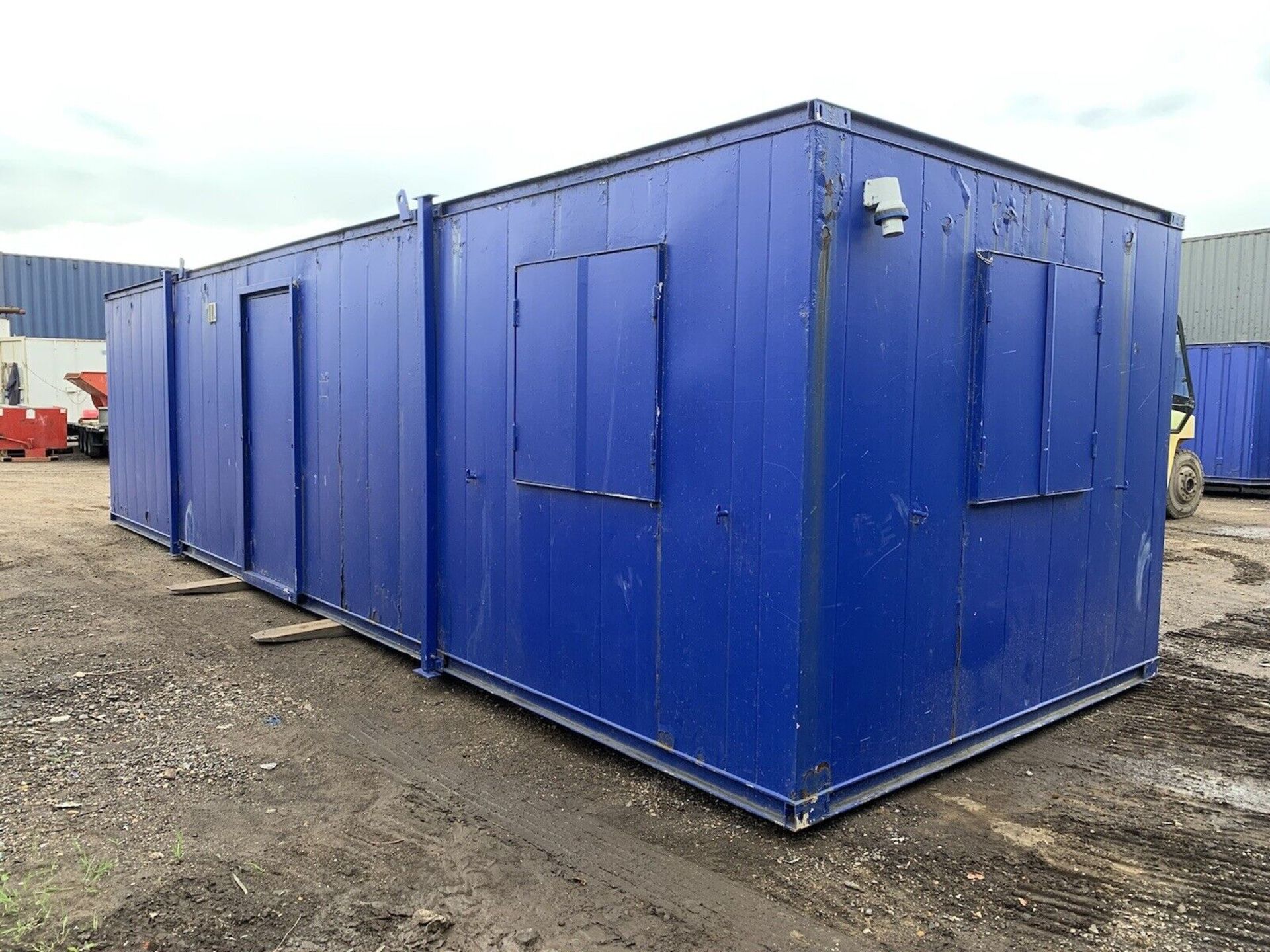 32ft Portable Office Site Cabin With Toilets, Dryi