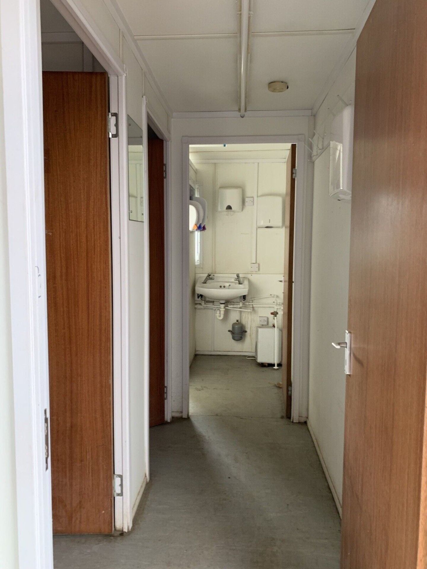 32ft Portable Office Site Cabin With Toilets, Dryi - Image 7 of 13