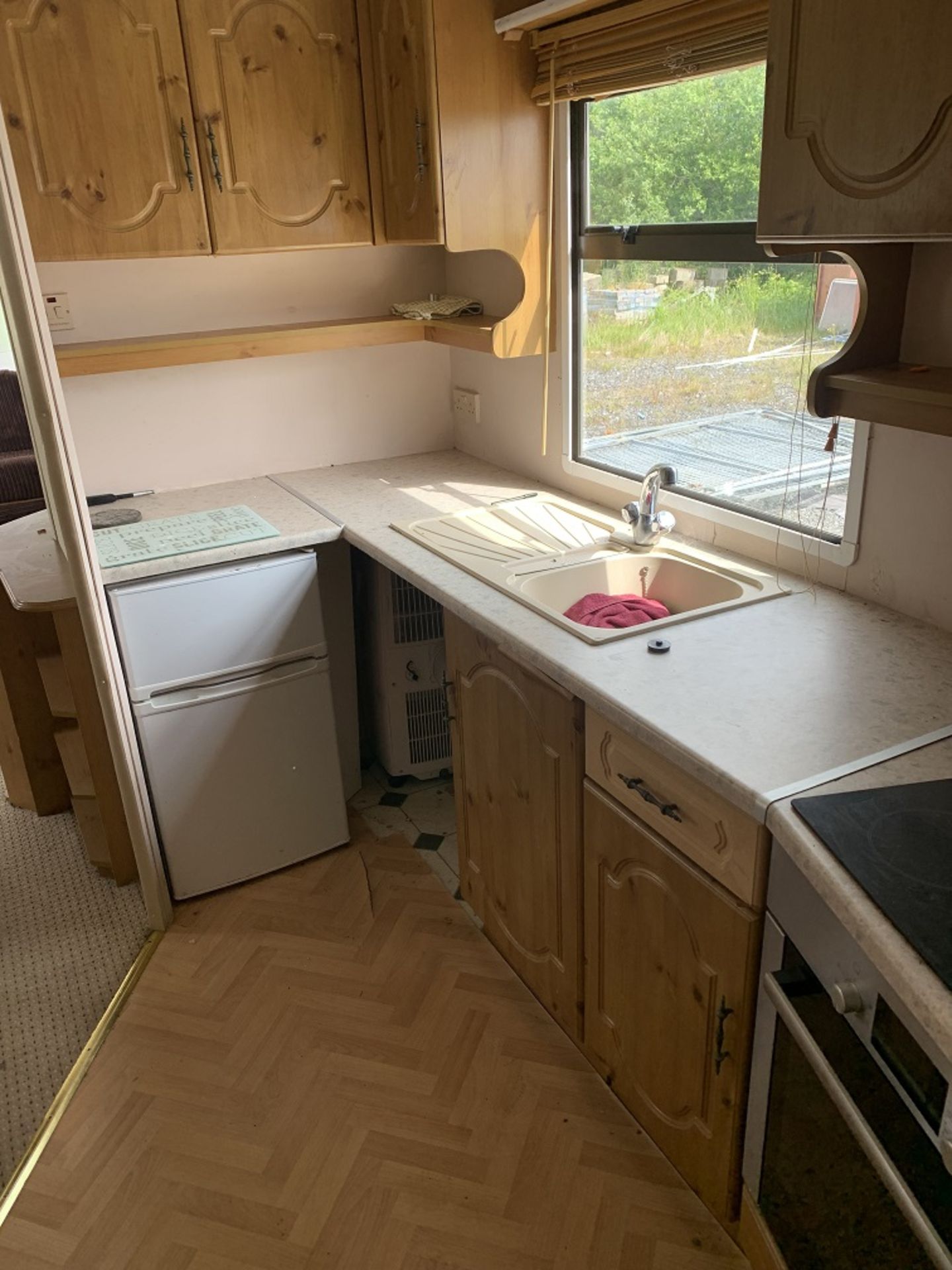 36 x 12ft, Cosalt 2 Bedroom Mobile Home. - Image 15 of 25