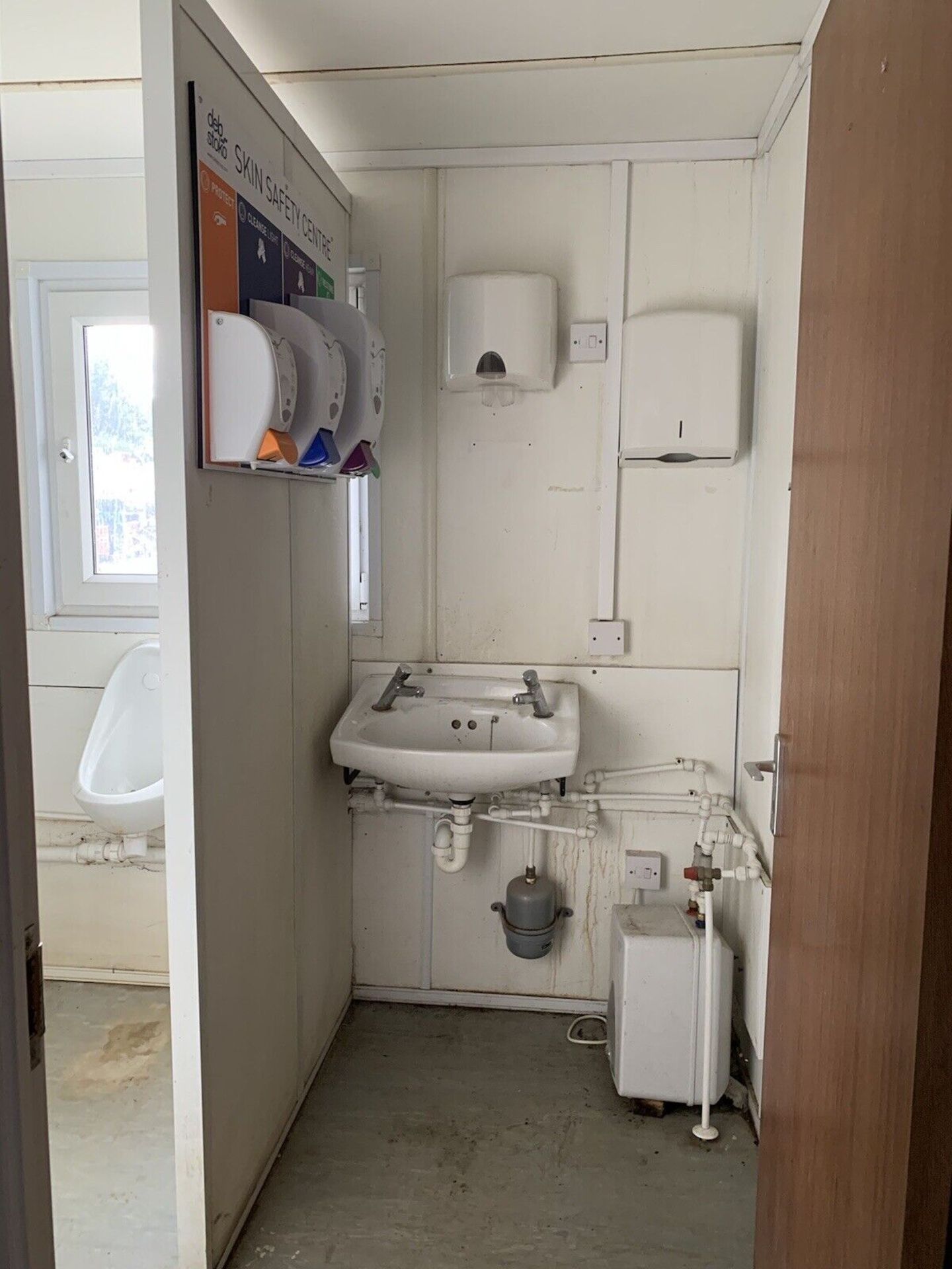 32ft Portable Office Site Cabin With Toilets, Dryi - Image 11 of 13
