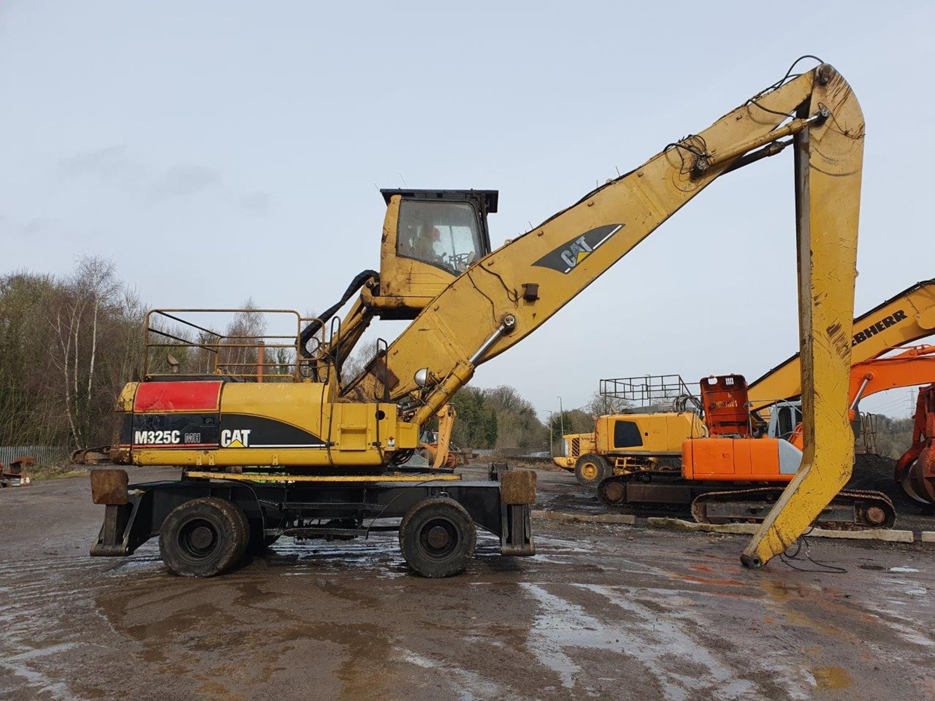 2005, Caterpillar M325C MH Scrap Handler