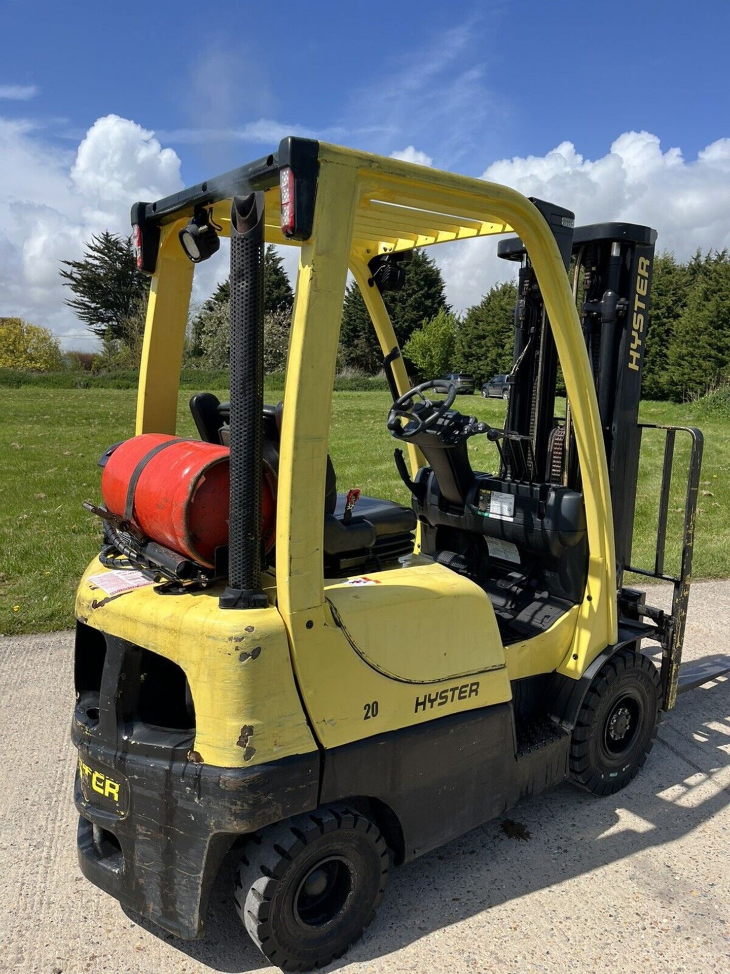 2014 Hyster 2 Tonne Gas Forklift, Container Spec - Image 4 of 6