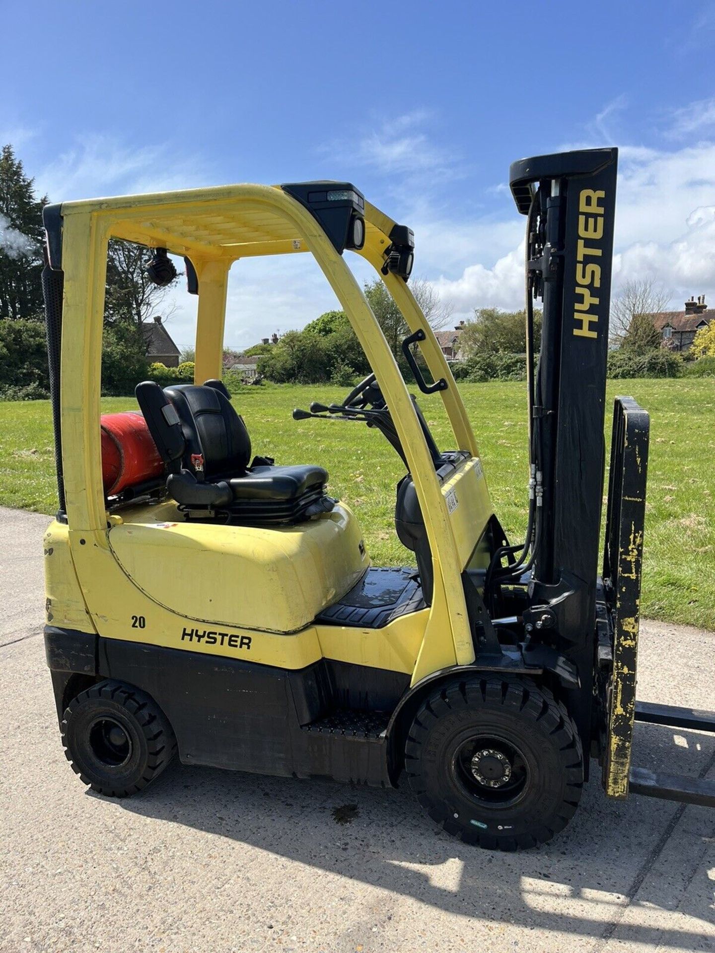 2014 Hyster 2 Tonne Gas Forklift, Container Spec - Image 2 of 6