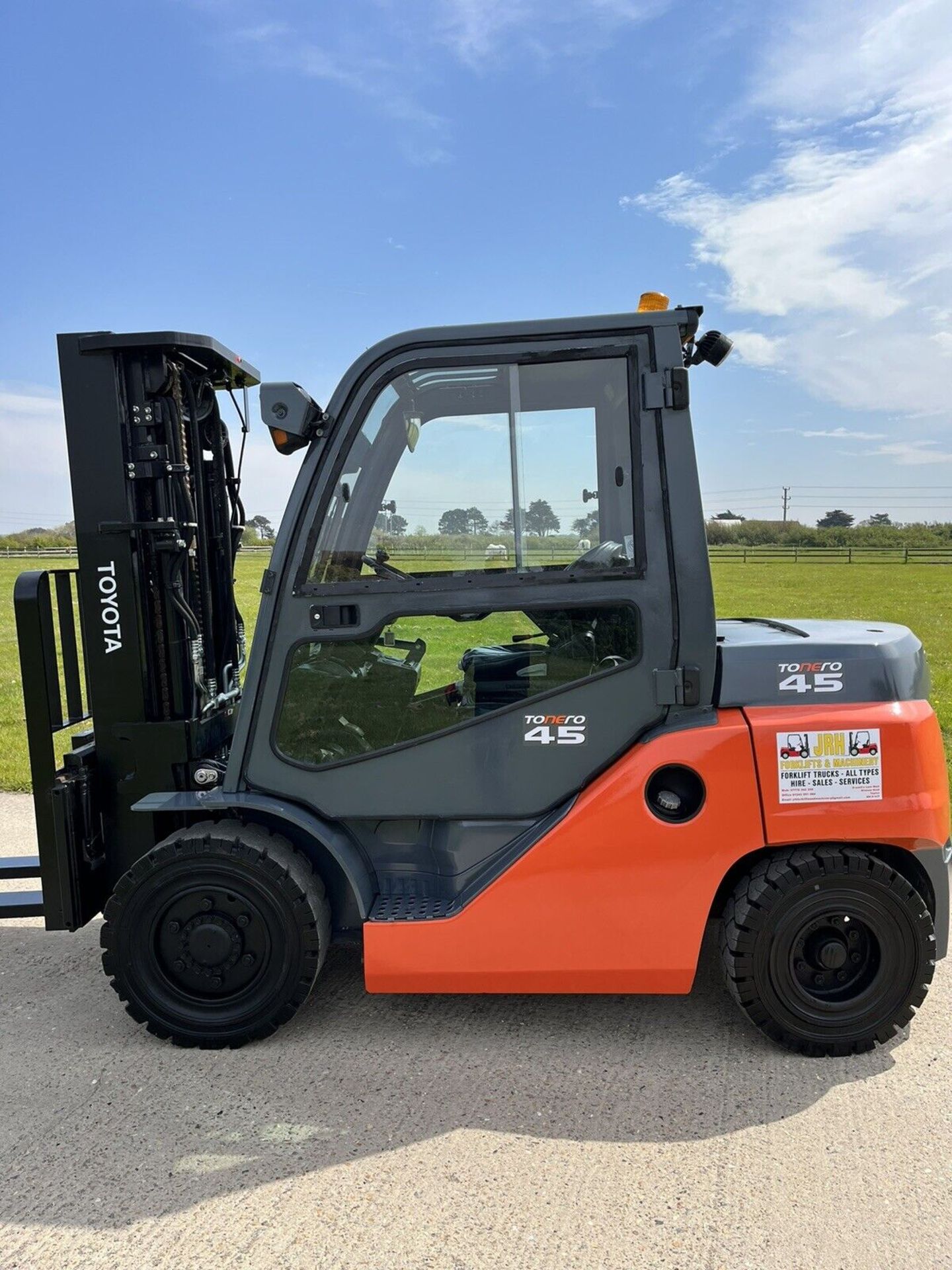 2016 Toyota 40-8FD40N 4 Tonne Diesel Forklift, 4.5 Tonne at 500 Load Center - Image 4 of 8