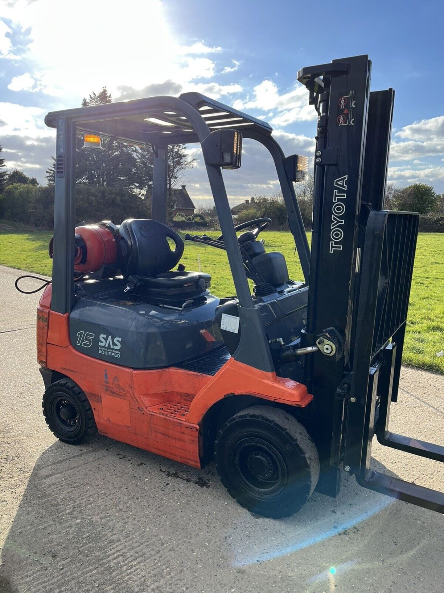 Toyota 1.5 Tonne Gas Forklift Container Spec - Bild 2 aus 5