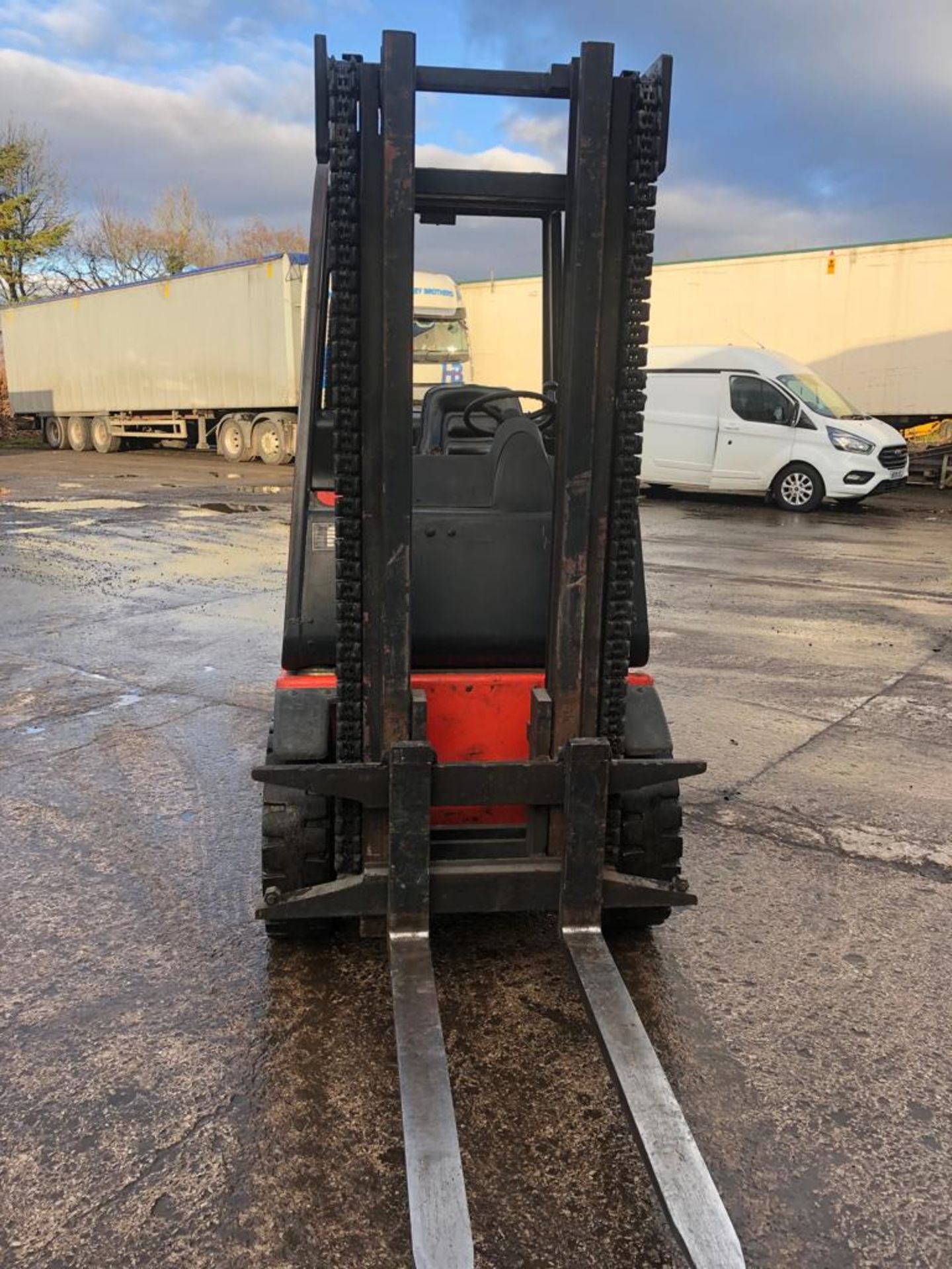 Linde 2.0 Gas Forklift - reserve reduced. - Bild 3 aus 9