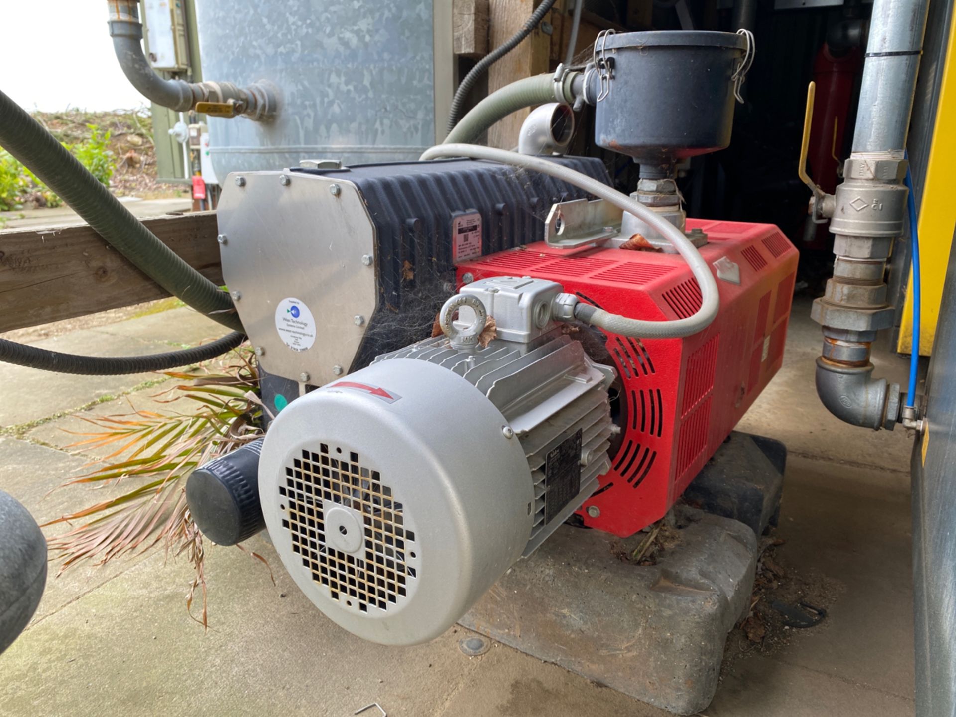 MILS Vacuum Pump