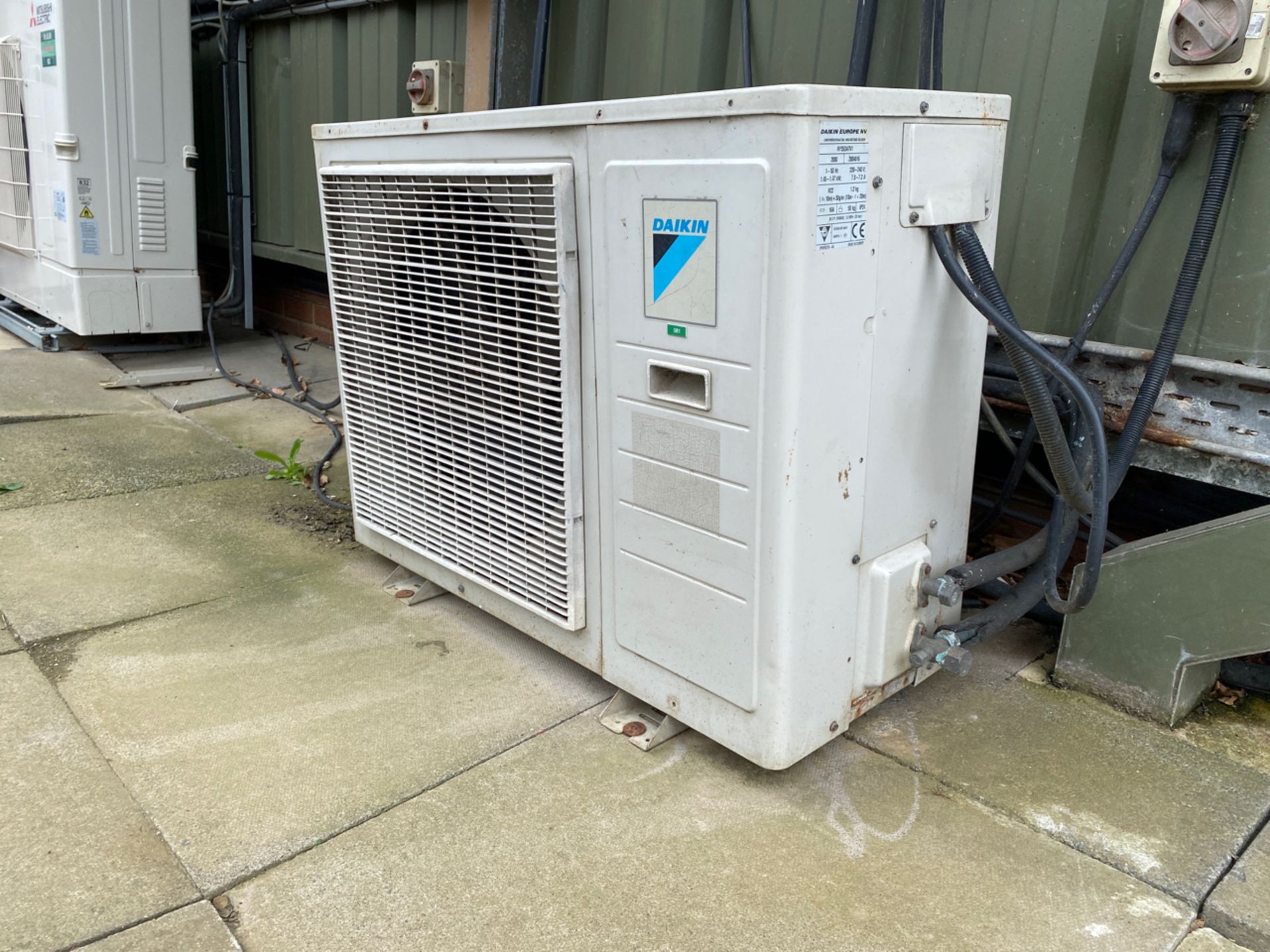 Daikin Condenser (Exterior Unit Only) - Image 2 of 3