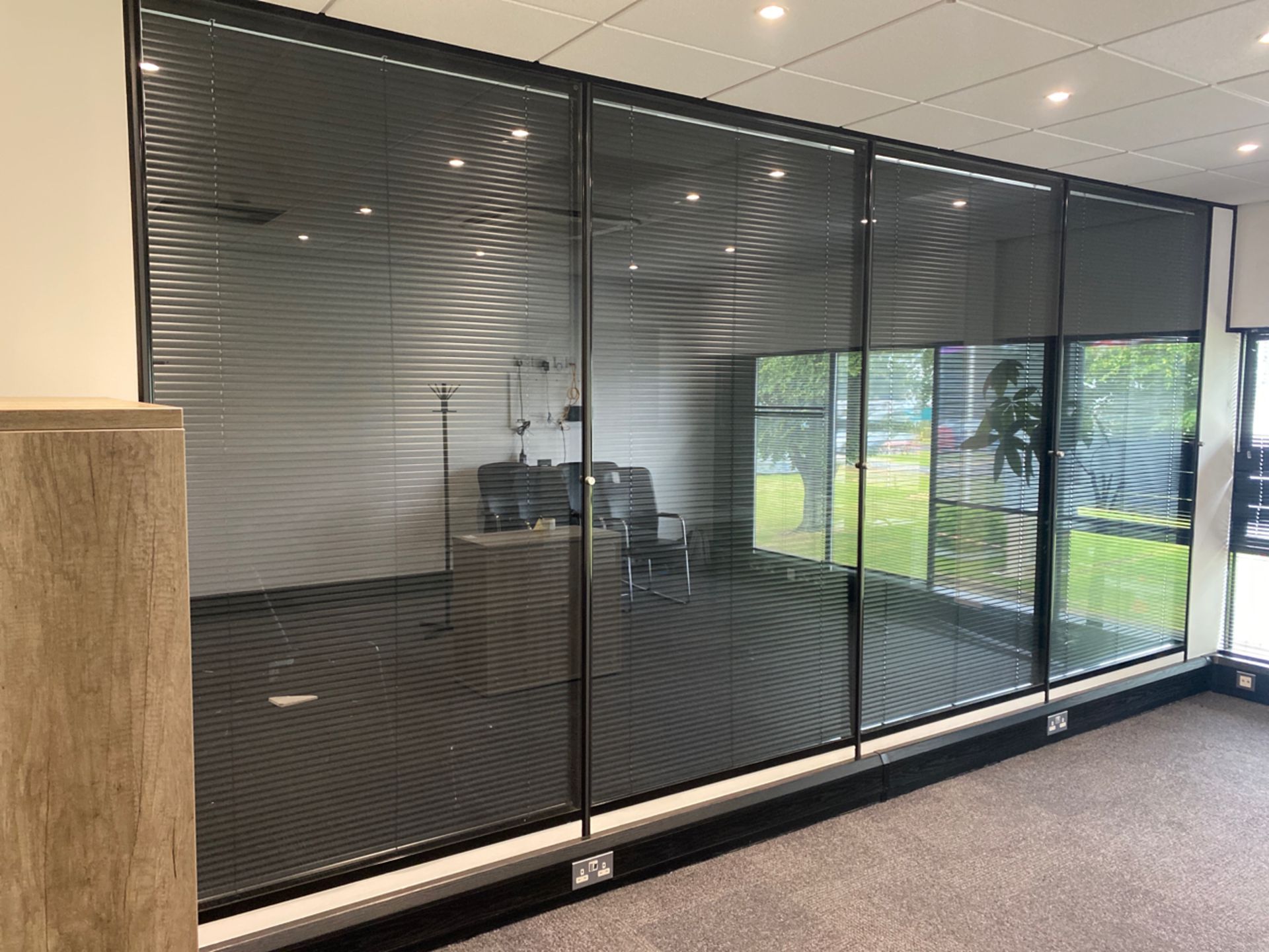 Glass Partition Wall - Image 6 of 7