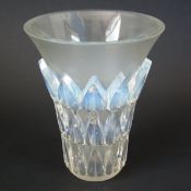 René Lalique Opalescent Glass 'Feuilles' Vase