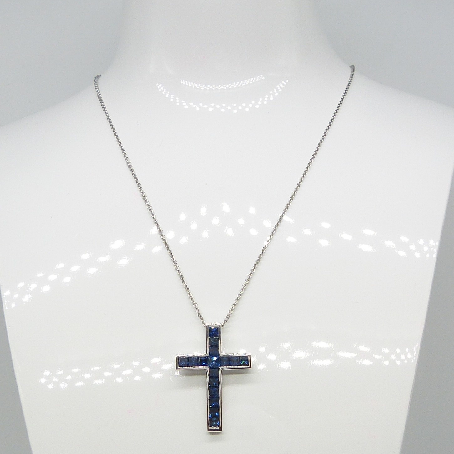 18ct white gold two-piece sapphire and diamond cross pendant with chain, boxed - Image 9 of 10