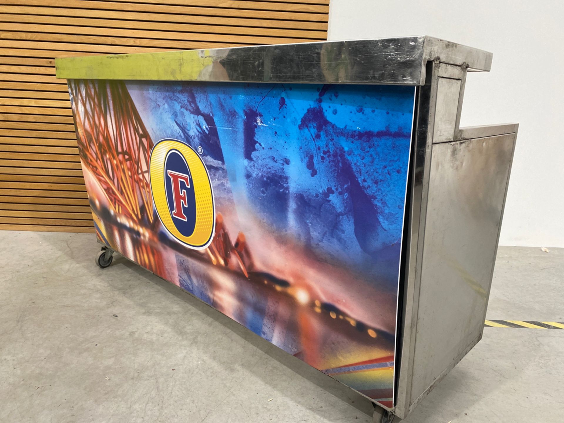 Branded Concept Mobile Bar Unit X1 - Image 2 of 3