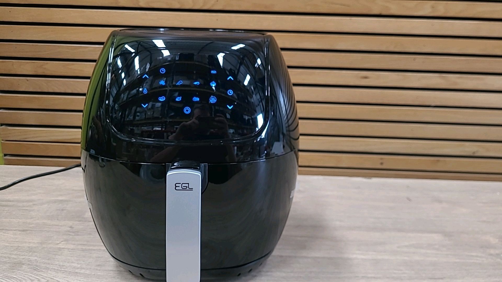 EGL 6 LITRE DIGITAL AIR FRYER - Image 3 of 5