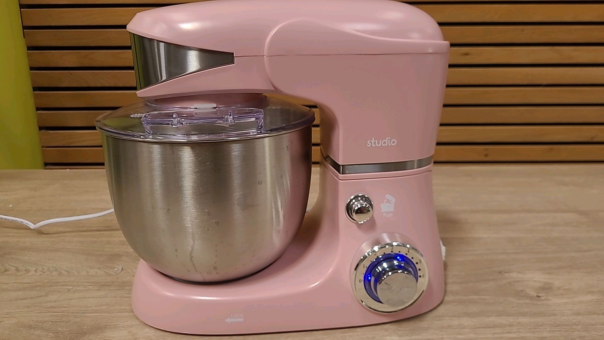 STUDIO 5 LITRE STAND MIXER-PINK - Image 3 of 3