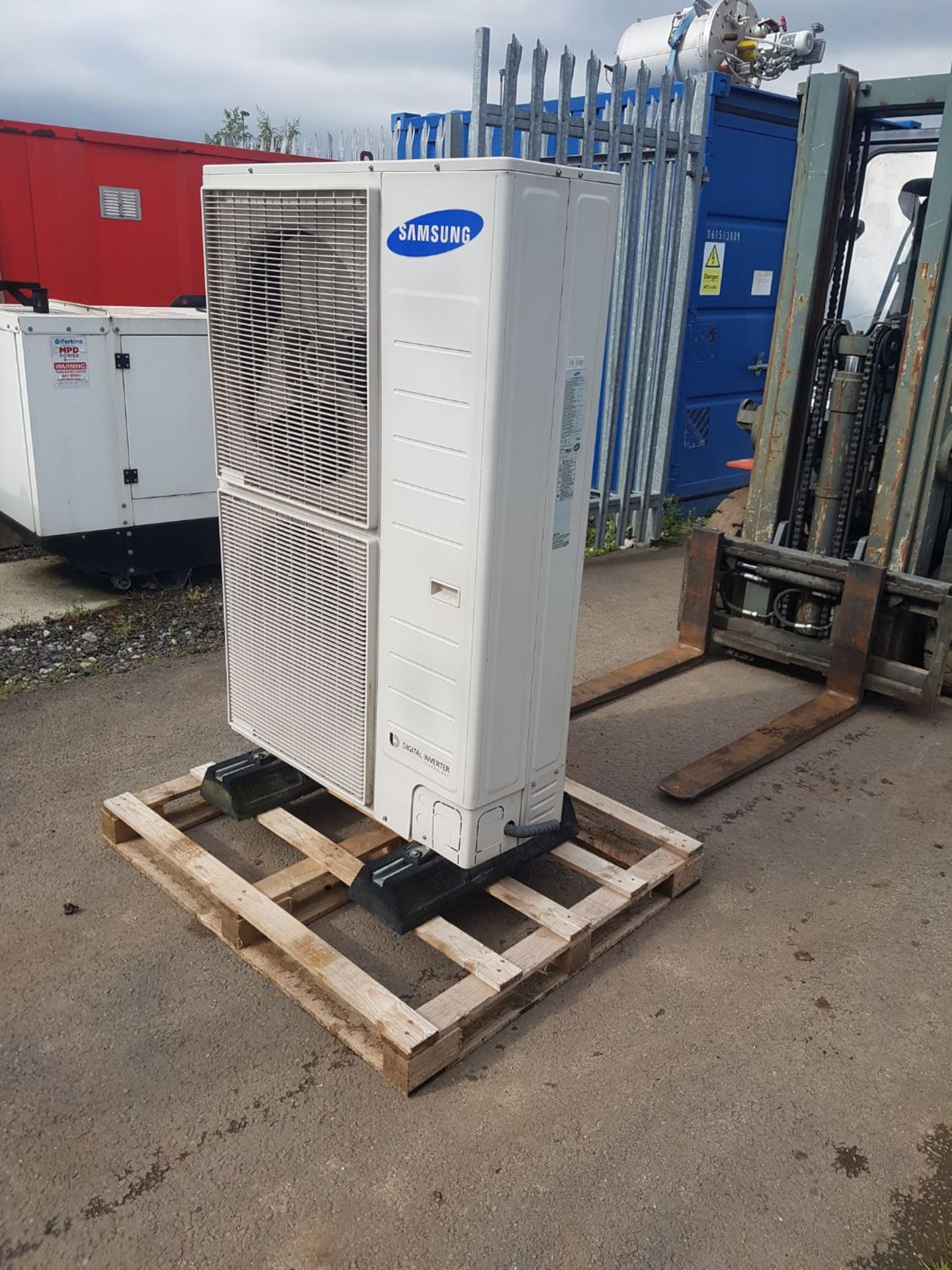 Samsung air to water heat pump - Image 7 of 7