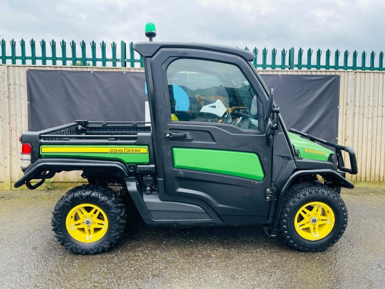 Plant, Machinery & Commercial Vehicles - with assets direct from Councils, Ex-Fleet Vehicles, Main Dealers, Hire Companies & Retained Clients.