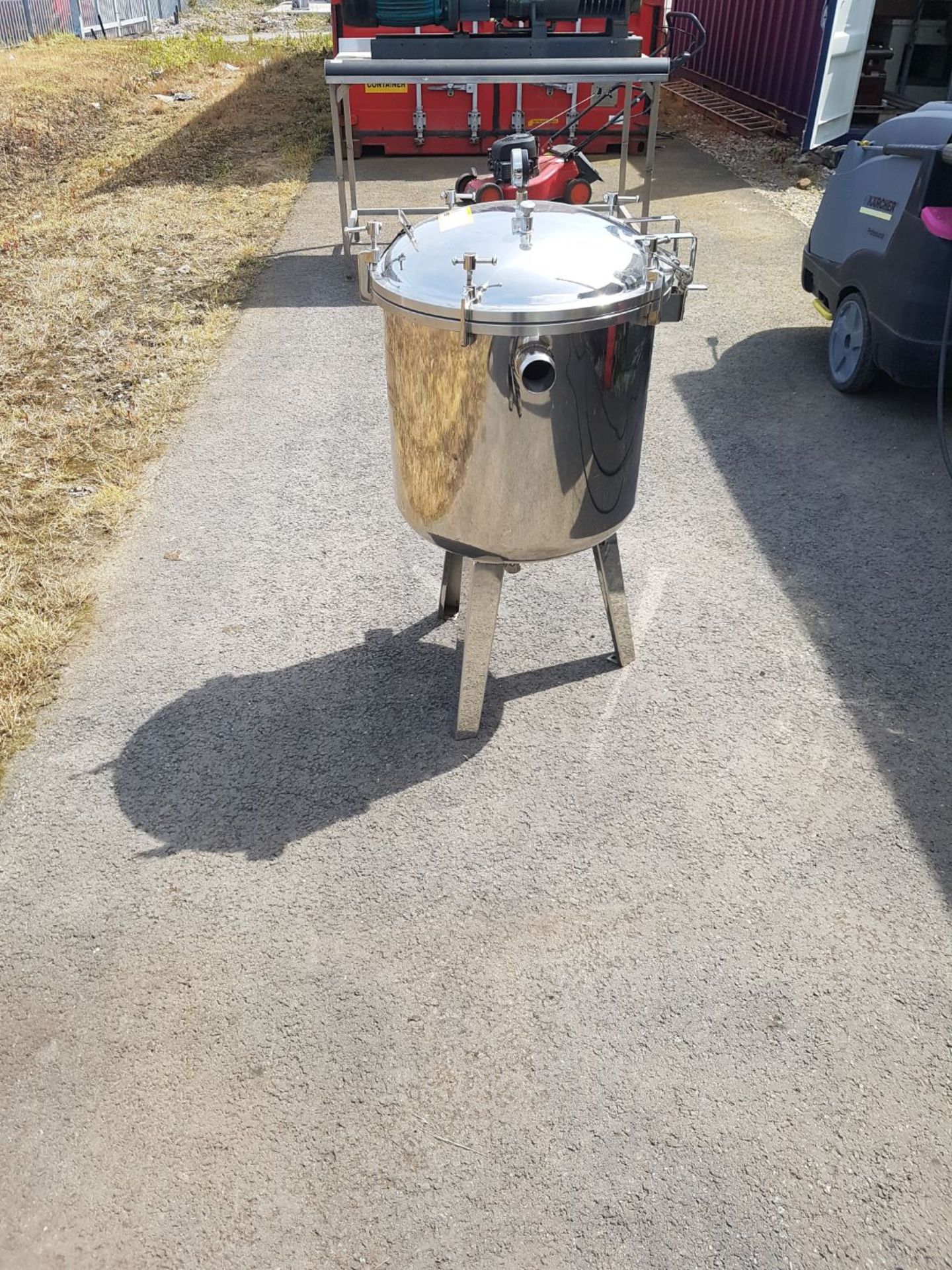 1 x brand new resim impregnation stainless steel tank vacuum tank with basket filter support - Image 8 of 10
