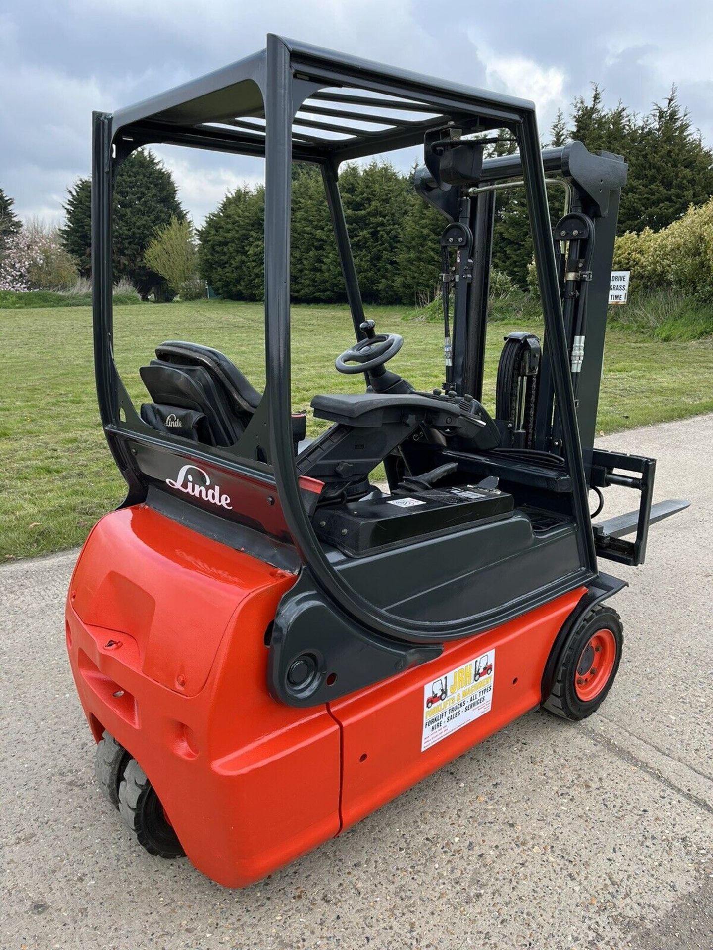 Linde 1.6 Tonne Electric forklift truck Container Spec - Image 3 of 5