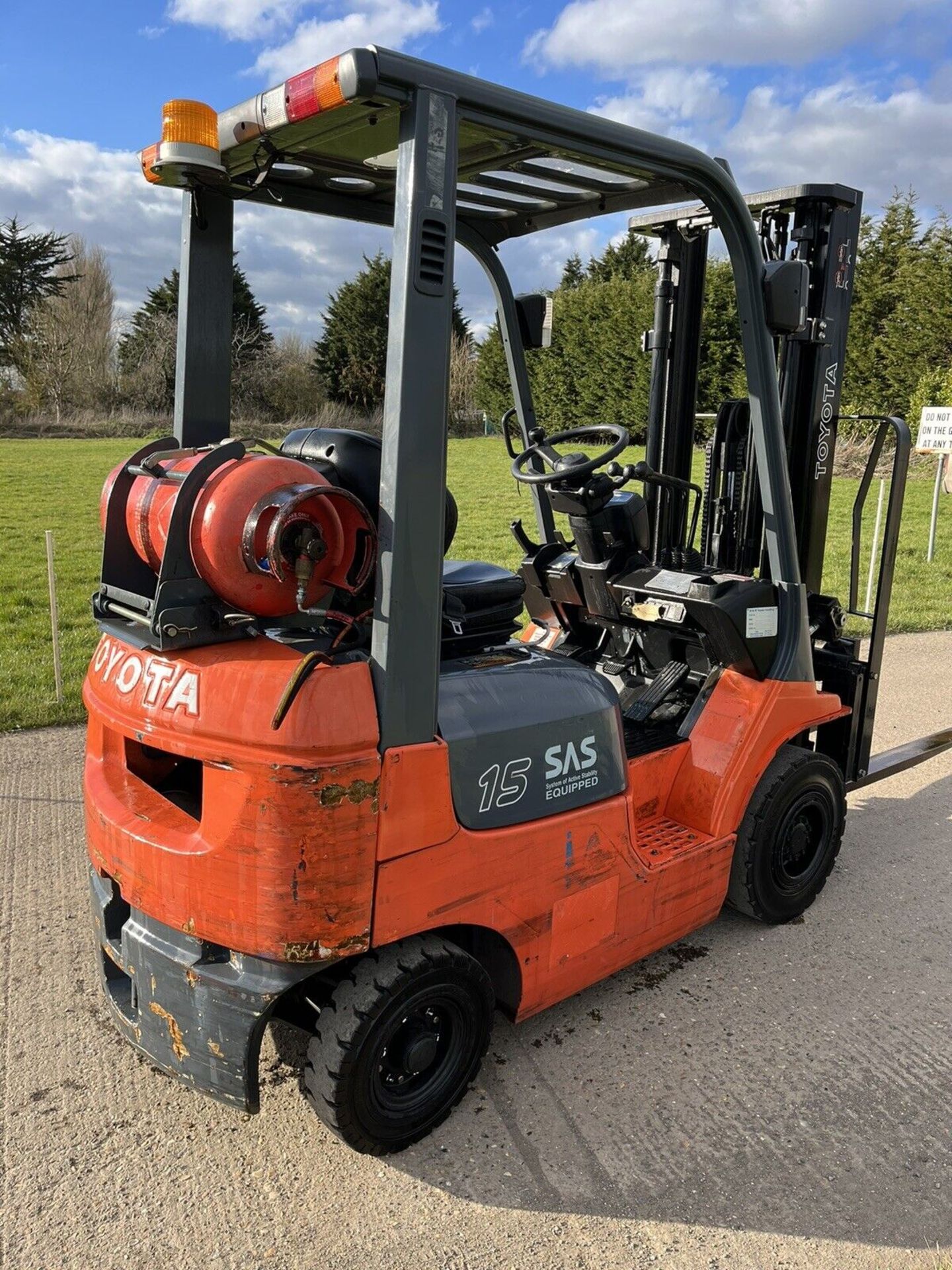 Toyota 1.5 Tonne Gas Forklift Container Spec - Image 3 of 5