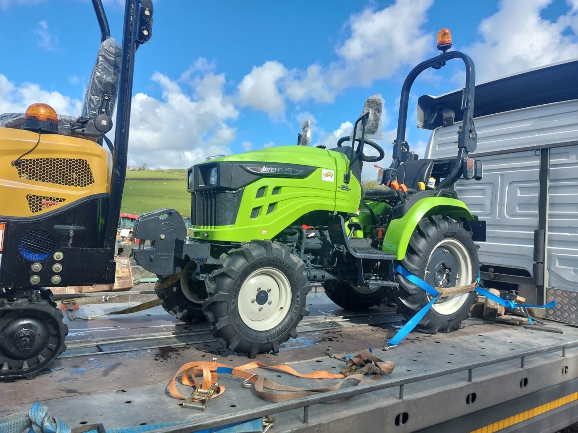 Avenger 26HP 9+3 Transmission Compact Tractor - Image 6 of 8