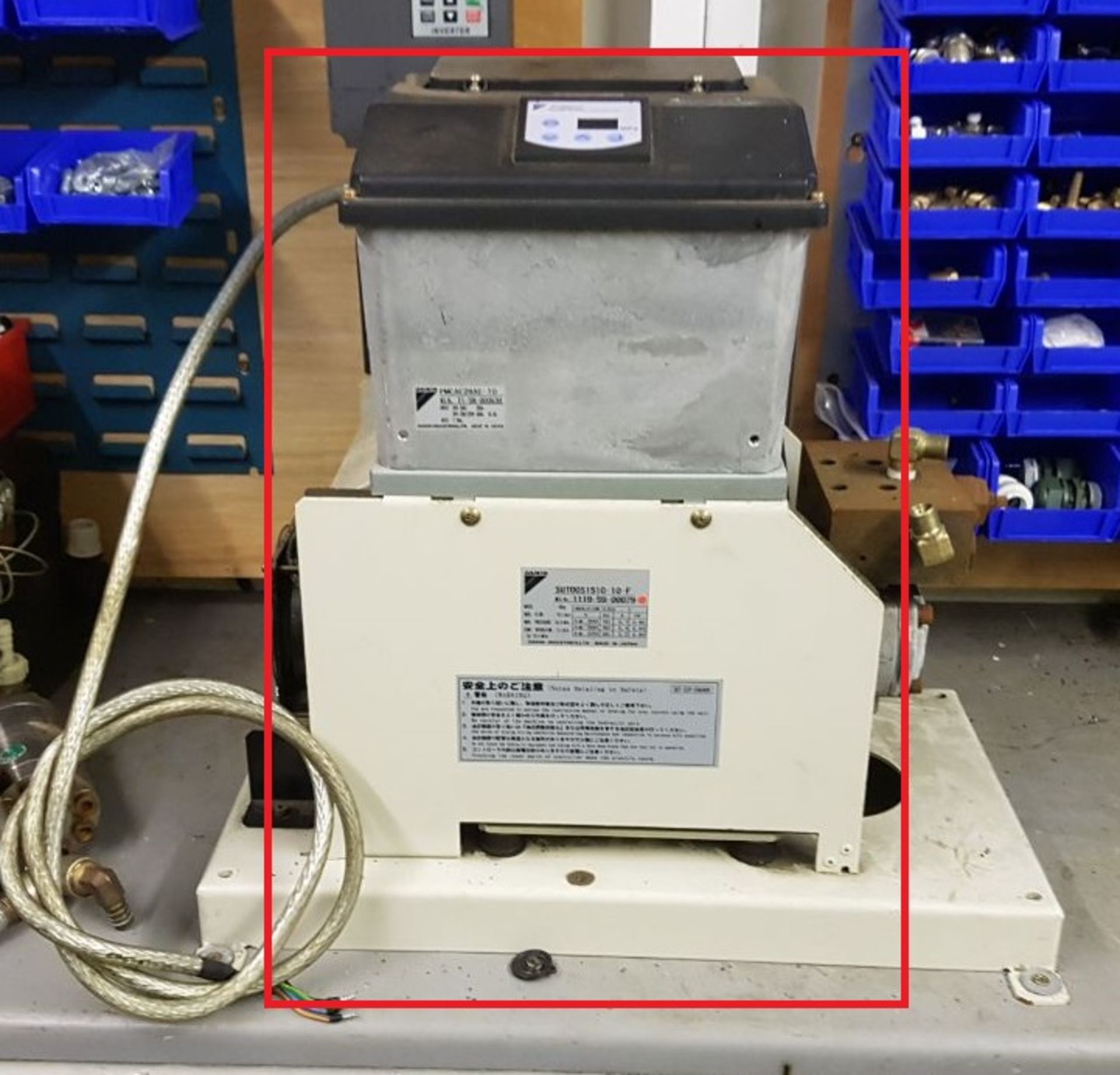 1 x Daikin inverter controlled hydraulic power pack