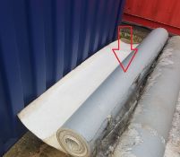 1 x Full length roll of anti-slip flooring ( 1 rol