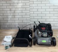 Q GARDEN 120CC 41CM PETROL PUSH LAWNMOWE