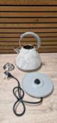 EGL CLASSIC PYRAMID KETTLE - MARBLE