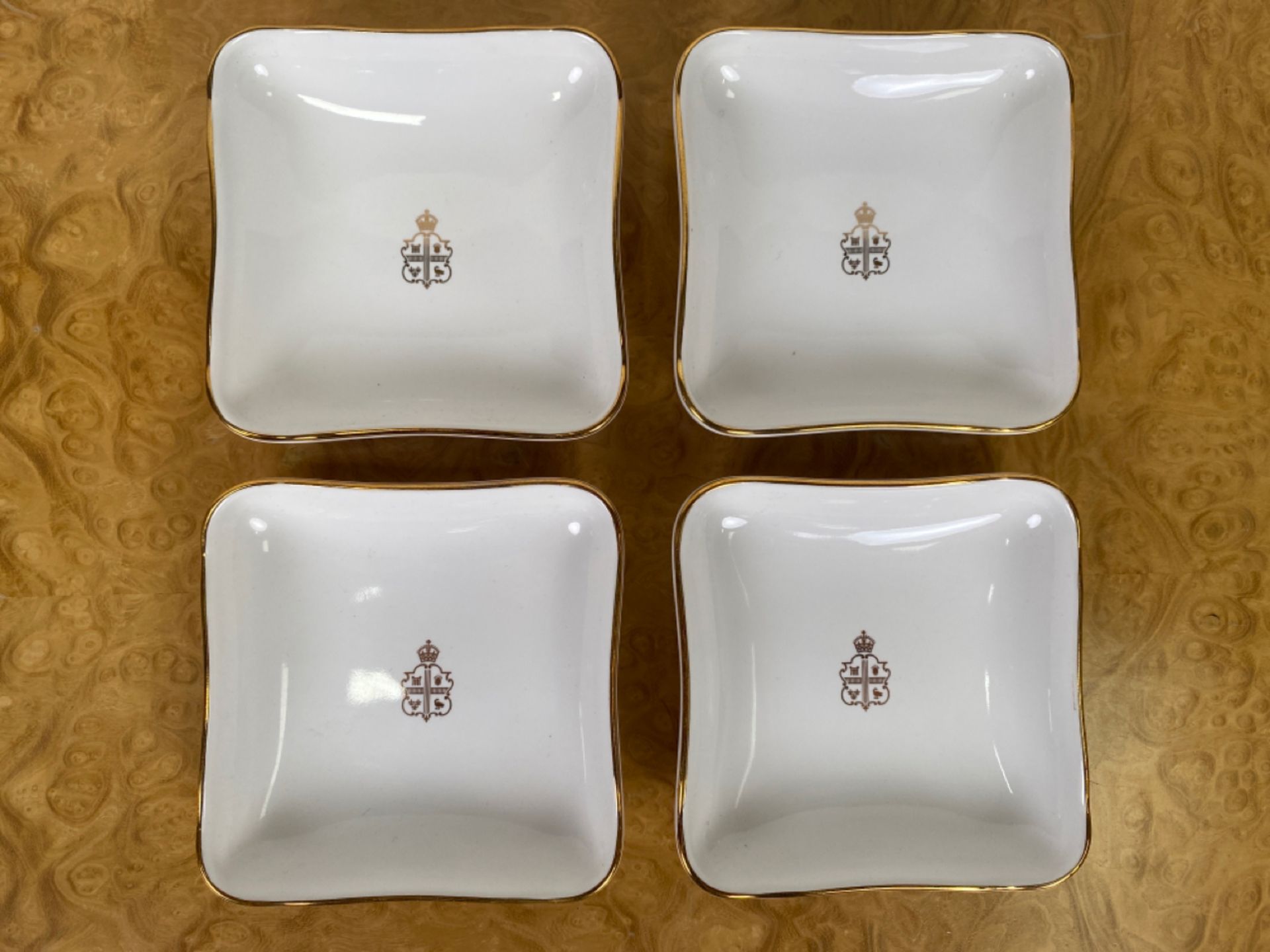 Set of Crested Crockery for Claridge's by Chommette 1884 - Bild 19 aus 41